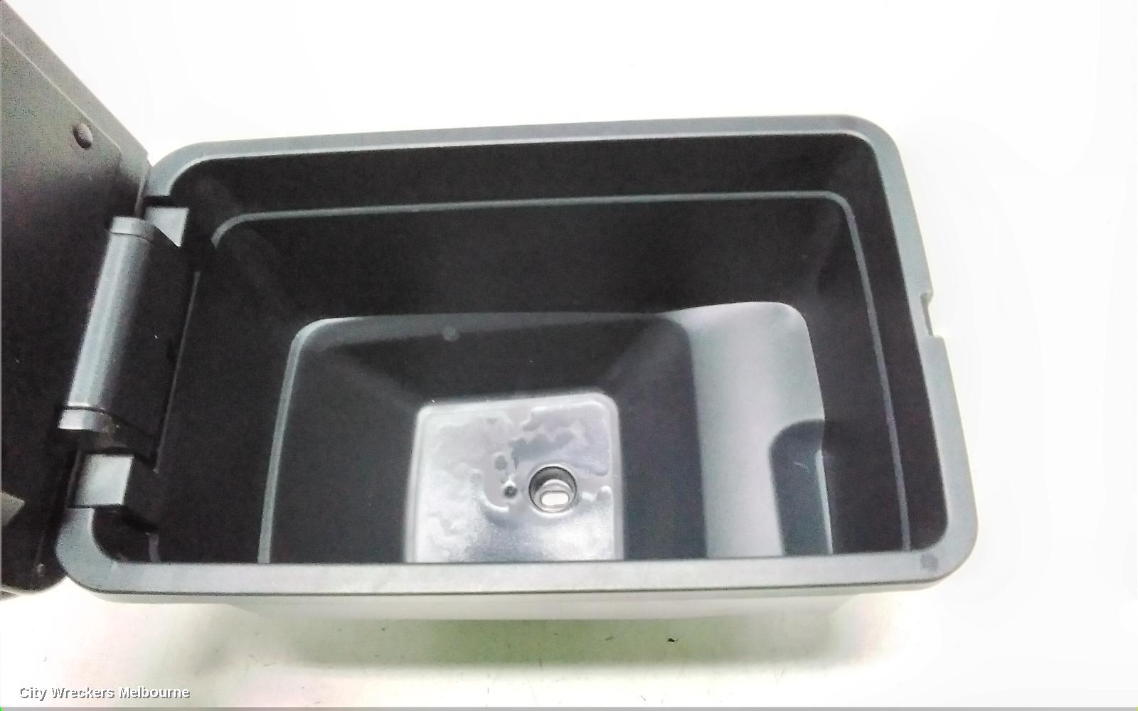 MG ZS CONSOLE, AZS1, W/ LID TYPE, 09/2017 ONWARDS