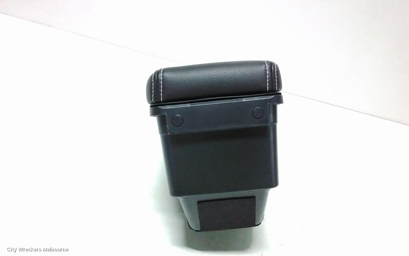 MG ZS CONSOLE, AZS1, W/ LID TYPE, 09/2017 ONWARDS
