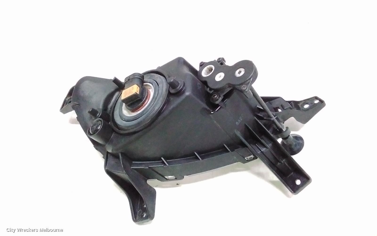 HYUNDAI TUCSON RIGHT INDICATOR/FOG/SIDE, BUMPER FOGLAMP, TL, KOREAN BUILT (VIN KMHJ), 07/2015 - 06/2018
