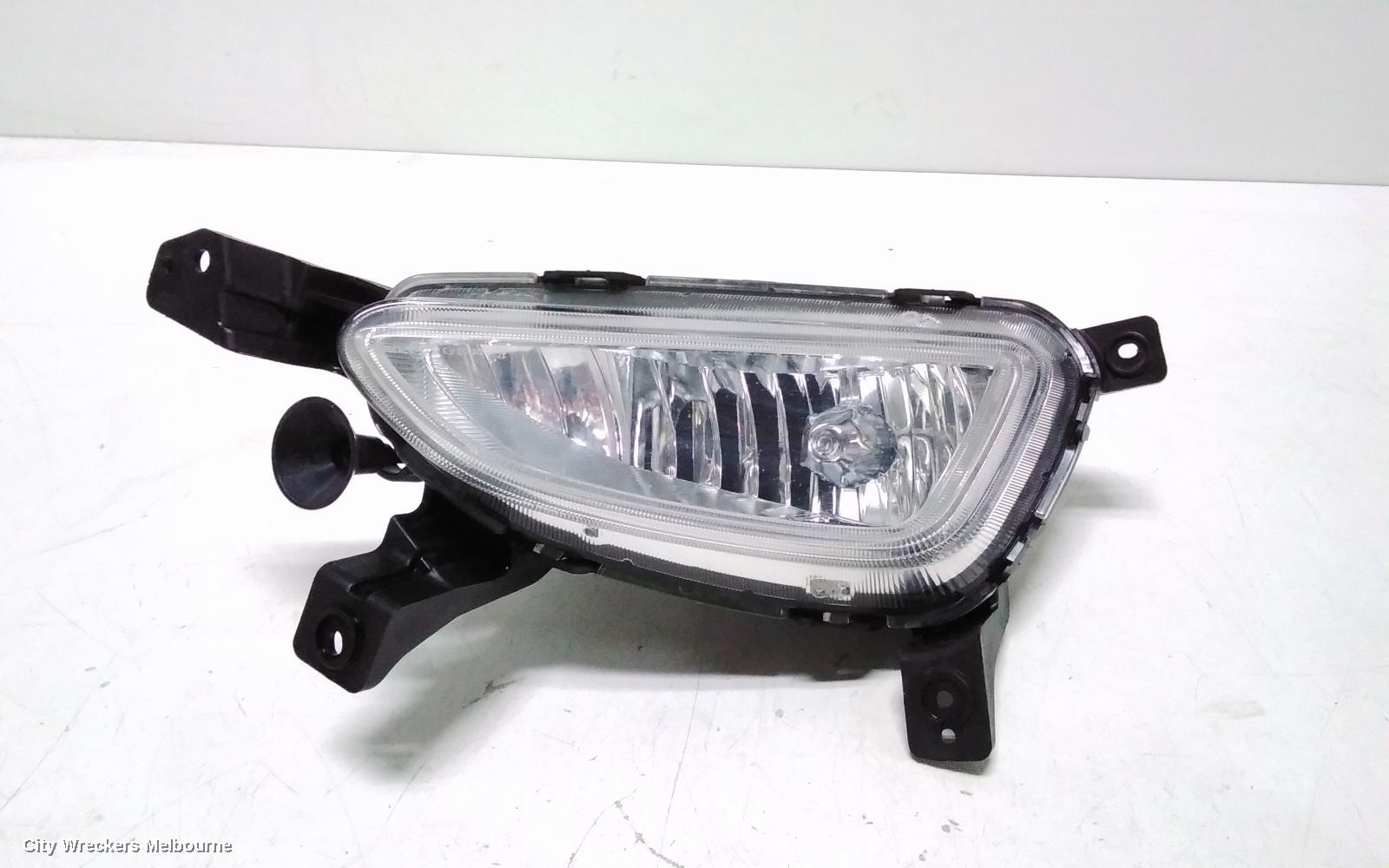 HYUNDAI TUCSON RIGHT INDICATOR/FOG/SIDE, BUMPER FOGLAMP, TL, KOREAN BUILT (VIN KMHJ), 07/2015 - 06/2018