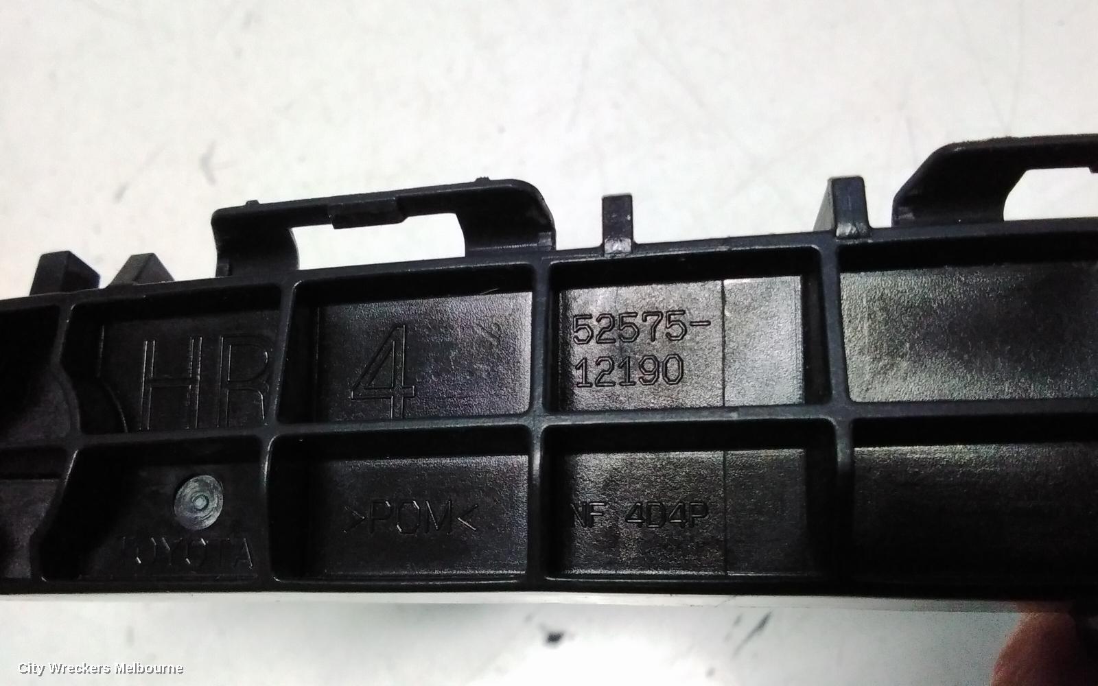 TOYOTA COROLLA, ZRE182R 10/2012 - 06/2018, RHR BAR BRAKET: 117589
