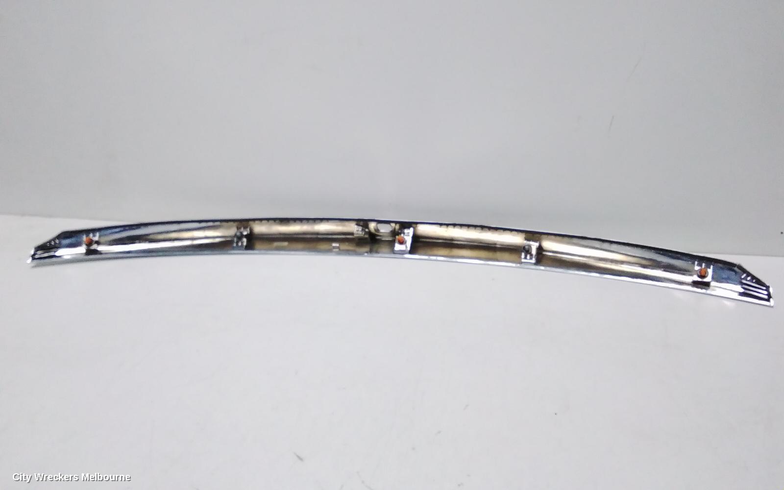 SUZUKI BALENO REAR GARNISH, TAILGATE GARNISH (CENTRE), EW, 04/2016 - 12/2022