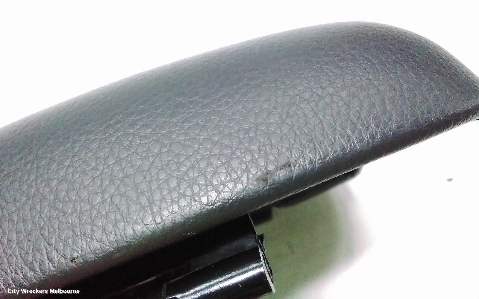 NISSAN NAVARA CONSOLE, D40, CENTRE CONSOLE LID ONLY, LEATHER, GREY, 09/2005 - 08/2015