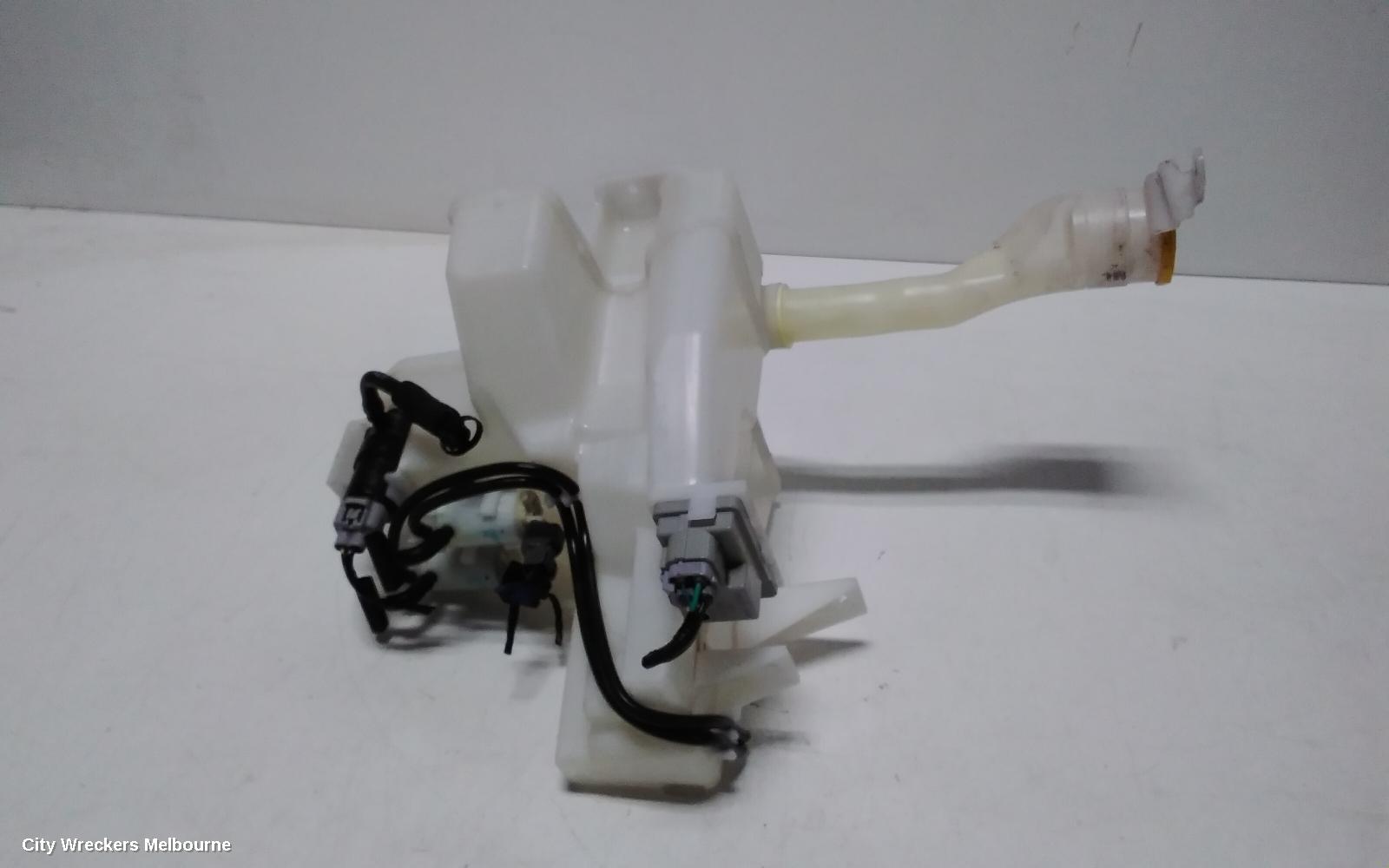 SUBARU XV WASHER BOTTLE, W/ H/LAMP WASHER, G4X, 08/2011 - 04/2017