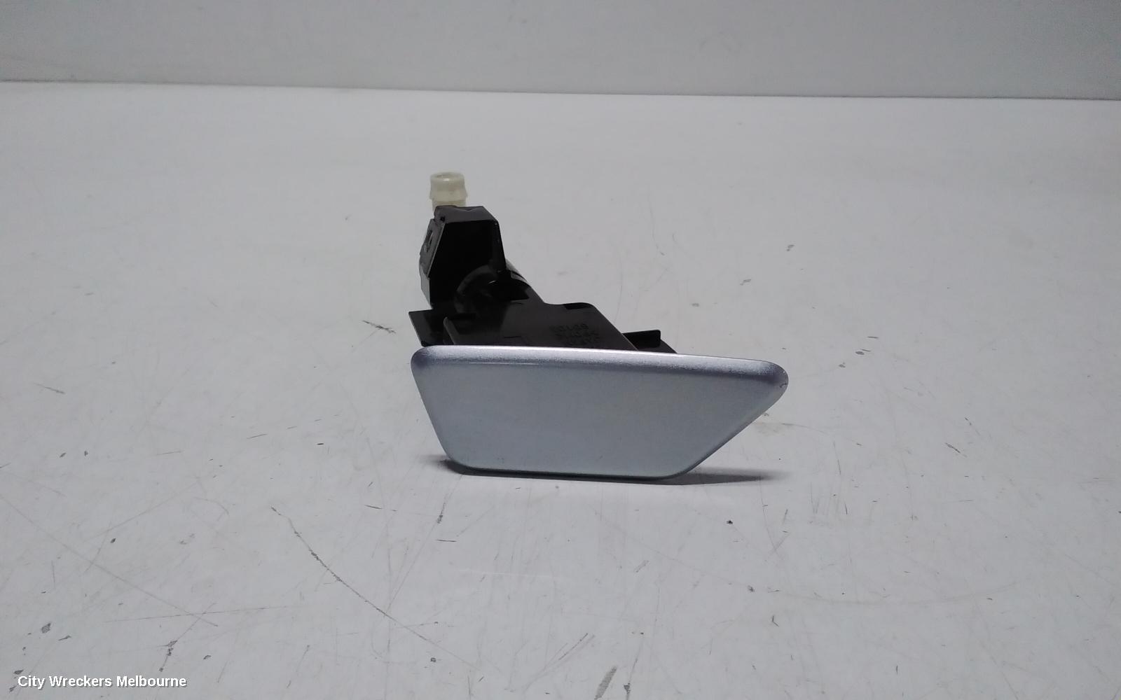 SUBARU XV WASHER JET, G4X, 08/2011 - 04/2017