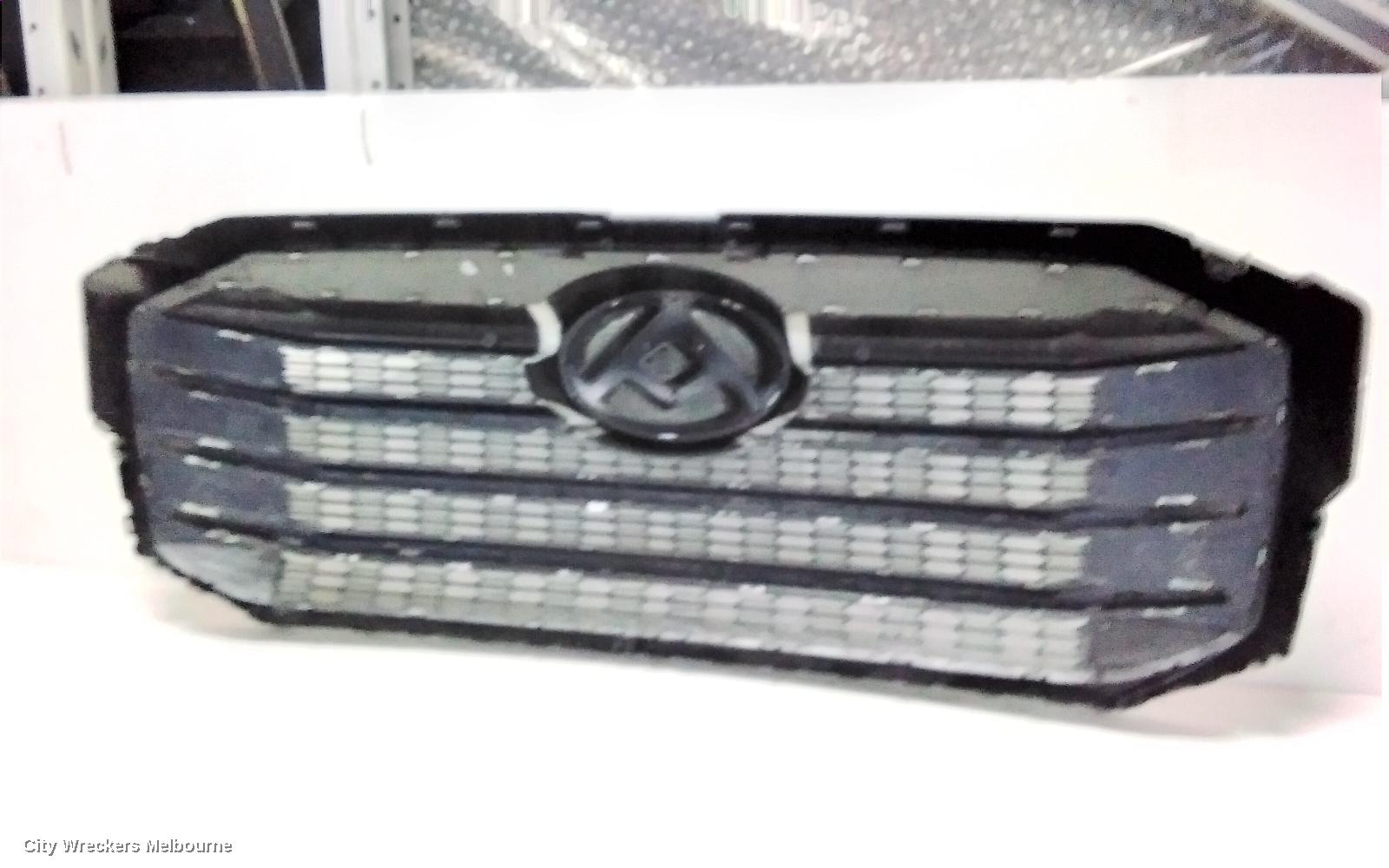 LDV DELIVER 9 GRILLE, RADIATOR GRILLE, GREY, 07/2020 ONWARDS