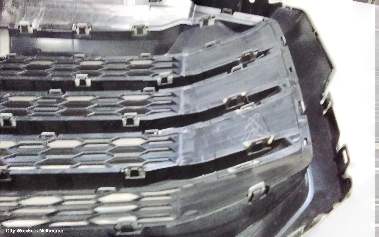 LDV DELIVER 9 GRILLE, RADIATOR GRILLE, GREY, 07/2020 ONWARDS