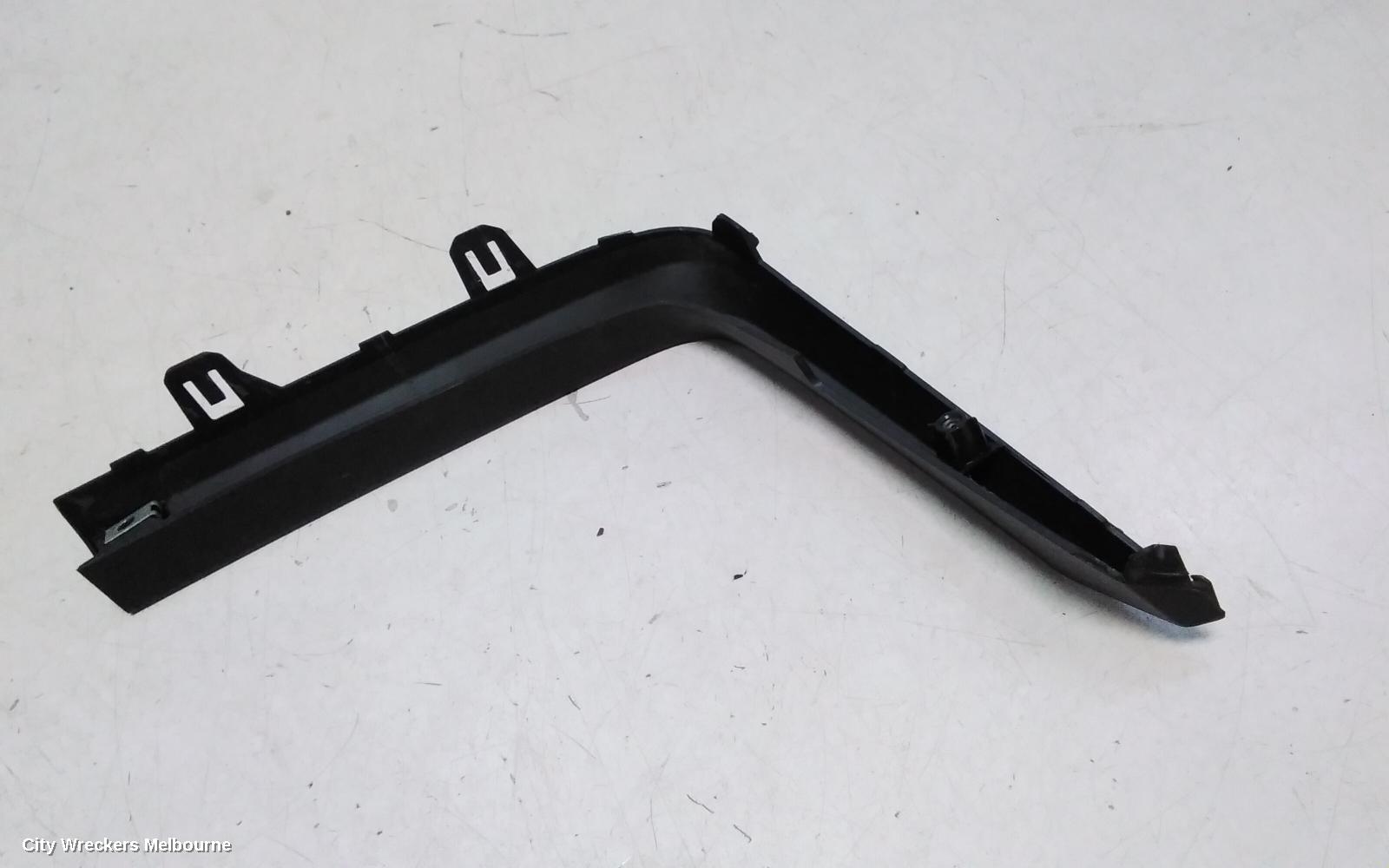 LDV DELIVER 9 LEFT INDICATOR/FOG/SIDE, BUMPER FOGLAMP,  07/2020 ONWARDS