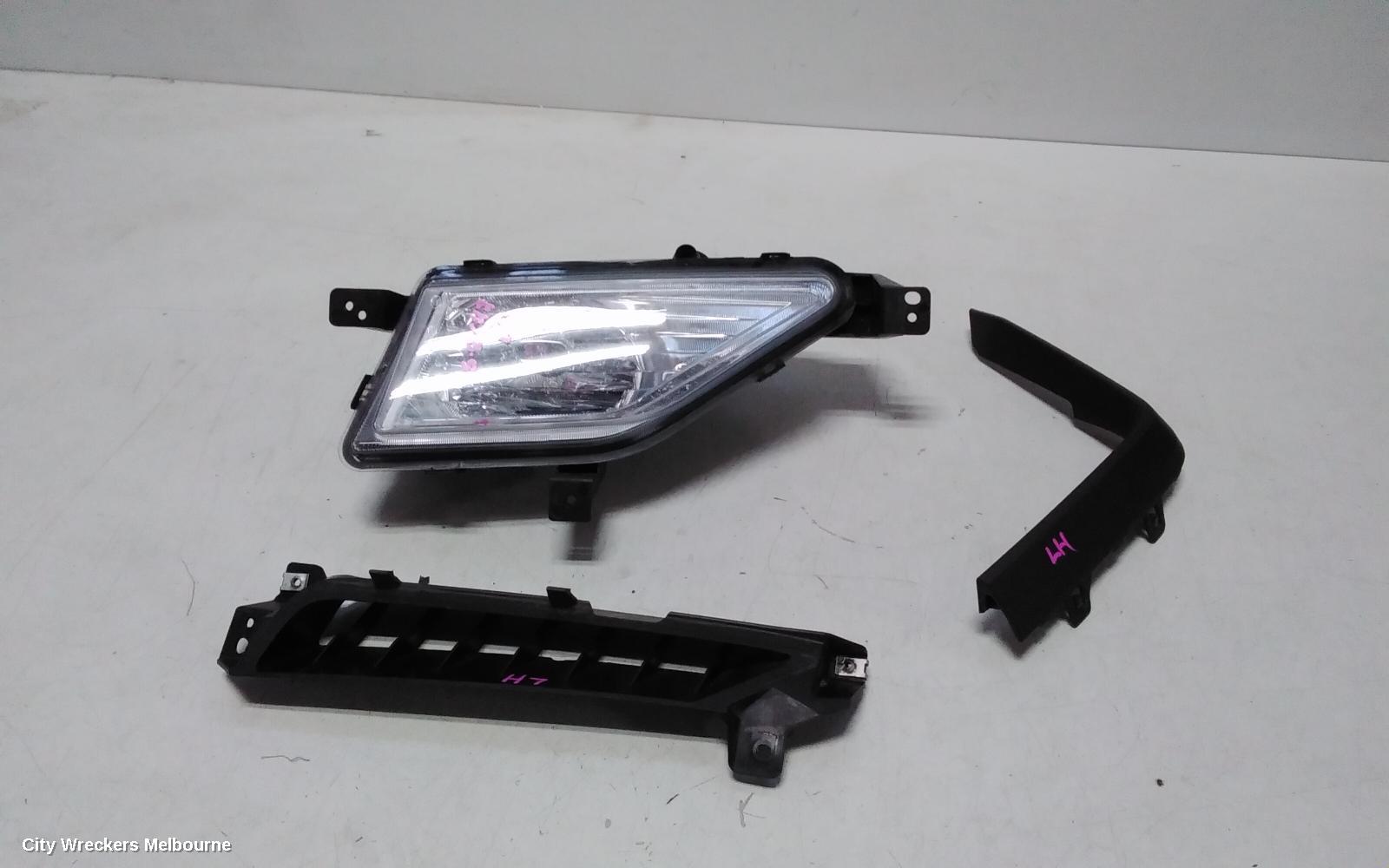 LDV DELIVER 9 LEFT INDICATOR/FOG/SIDE, BUMPER FOGLAMP,  07/2020 ONWARDS