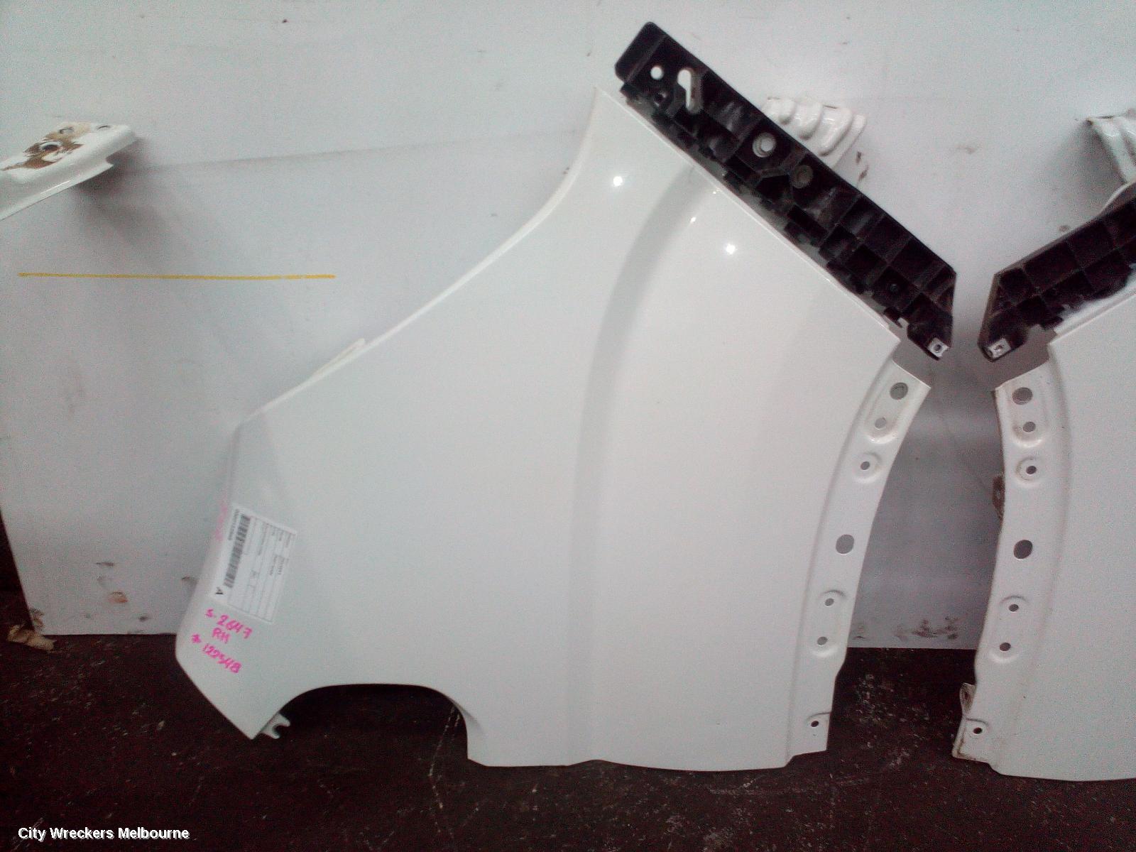 LDV DELIVER 9 RIGHT GUARD, 07/2020 ONWARDS