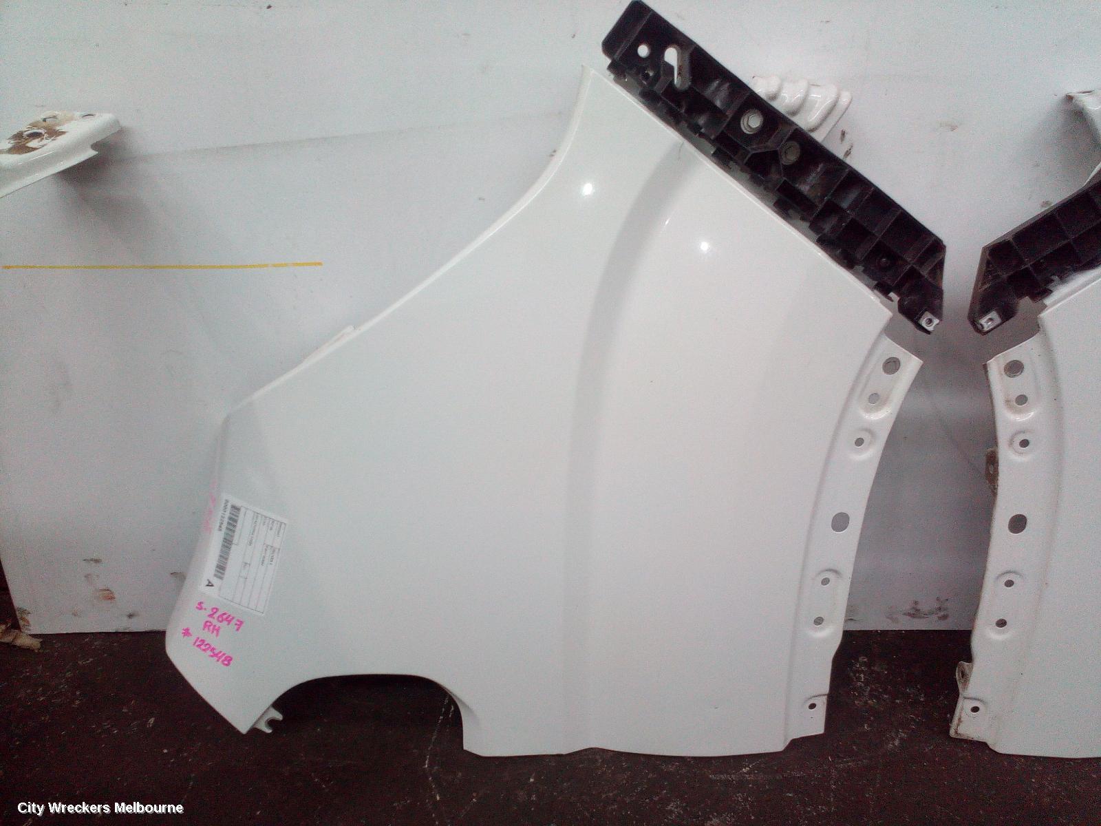 LDV DELIVER 9 RIGHT GUARD, 07/2020 ONWARDS