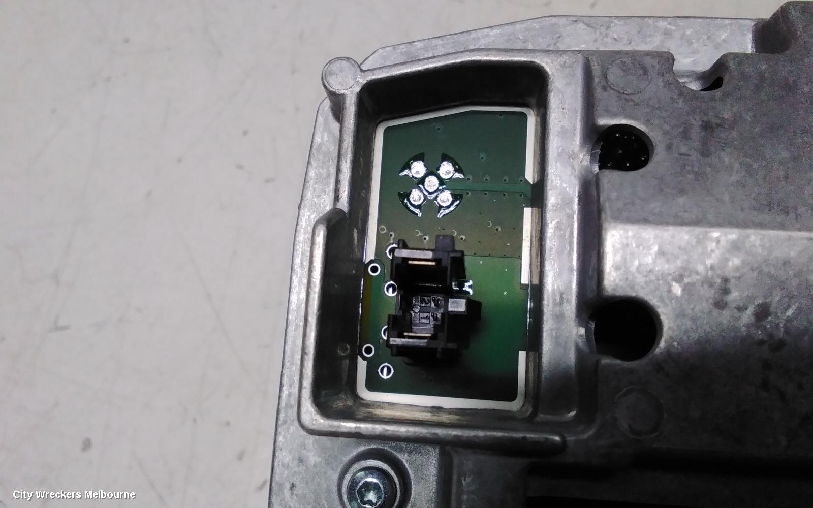 GENESIS GV70 INSTRUMENT CLUSTER, JK, 03/2021 ONWARDS