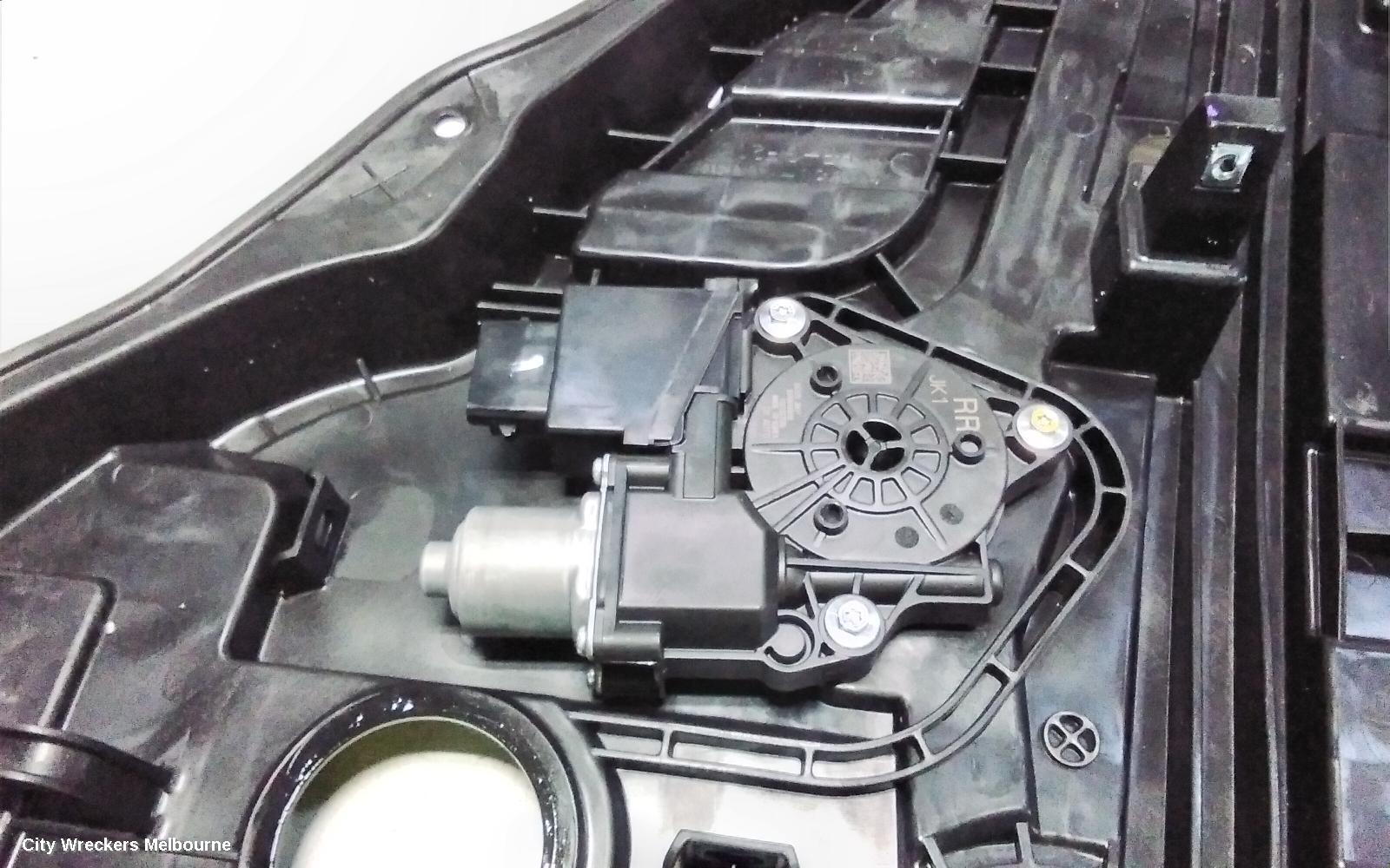 GENESIS GV70 RIGHT REAR WND REG/MOTOR, JK, 03/2021 ONWARDS