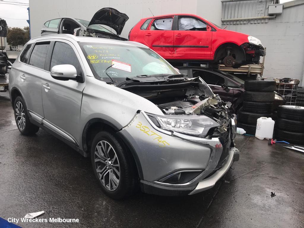 MITSUBISHI OUTLANDER LEFT FRONT DOOR WINDOW, ZJ-ZK, 10/2012 ONWARDS