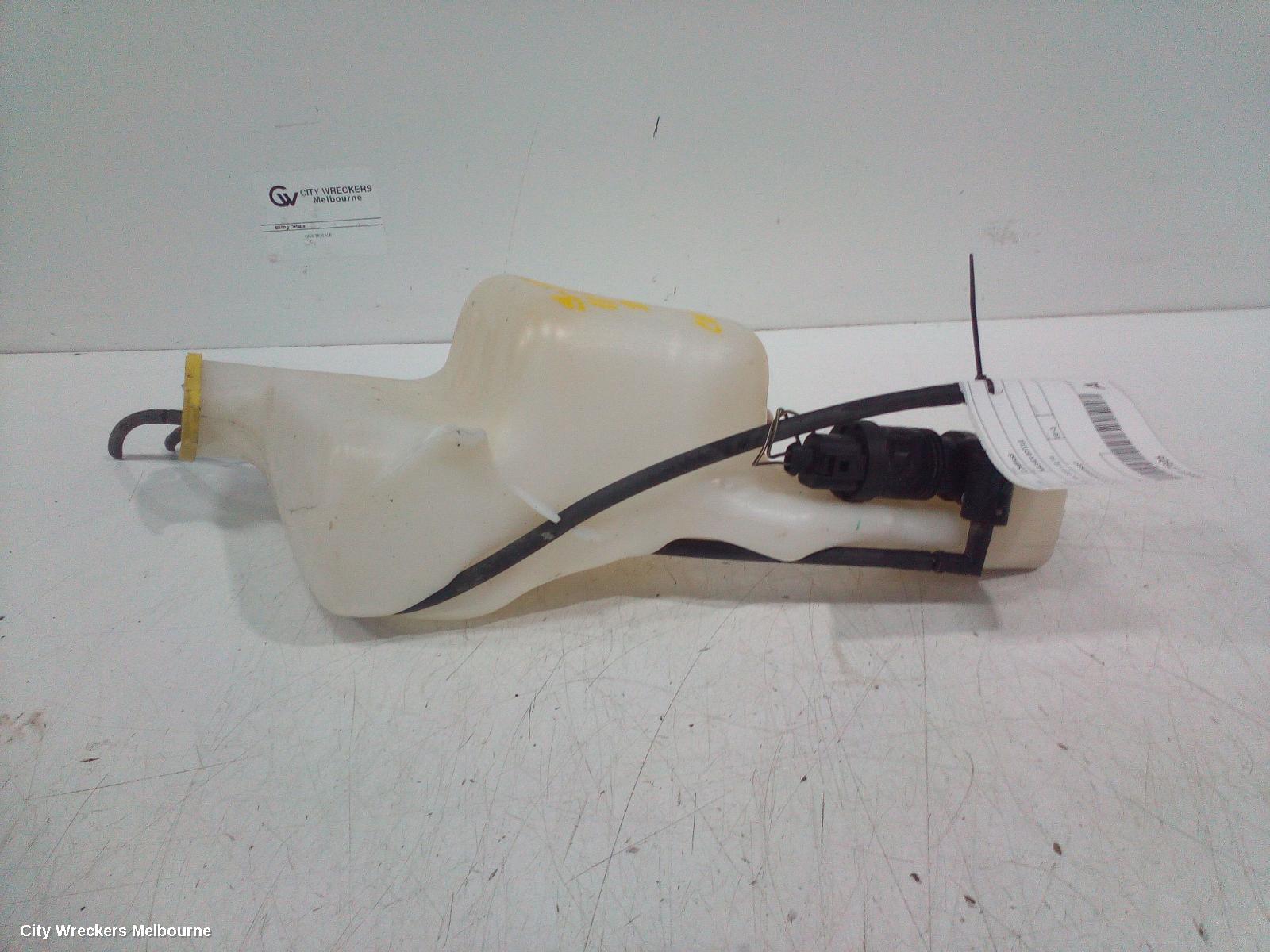 JEEP COMPASS WASHER BOTTLE, PETROL, MK, 07/2011 - 12/2016
