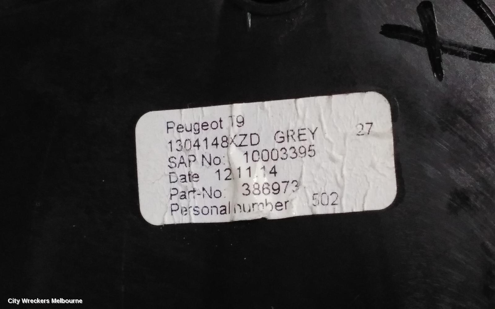 PEUGEOT 308, T9, 10/2014 - 05/2021, CENTRE RH AIRVENT: 117825