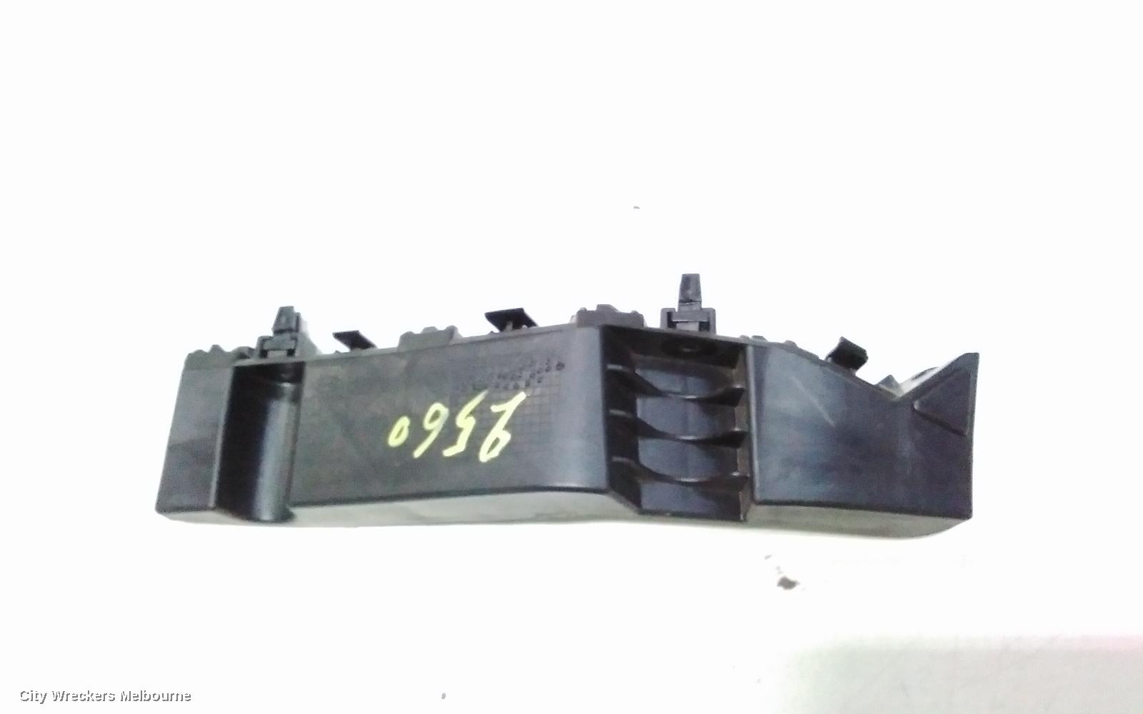 KIA CARNIVAL/GRAND CARNIVAL, KA4, 10/2020 ONWARDS, LHF BAR BRAKET: 117832