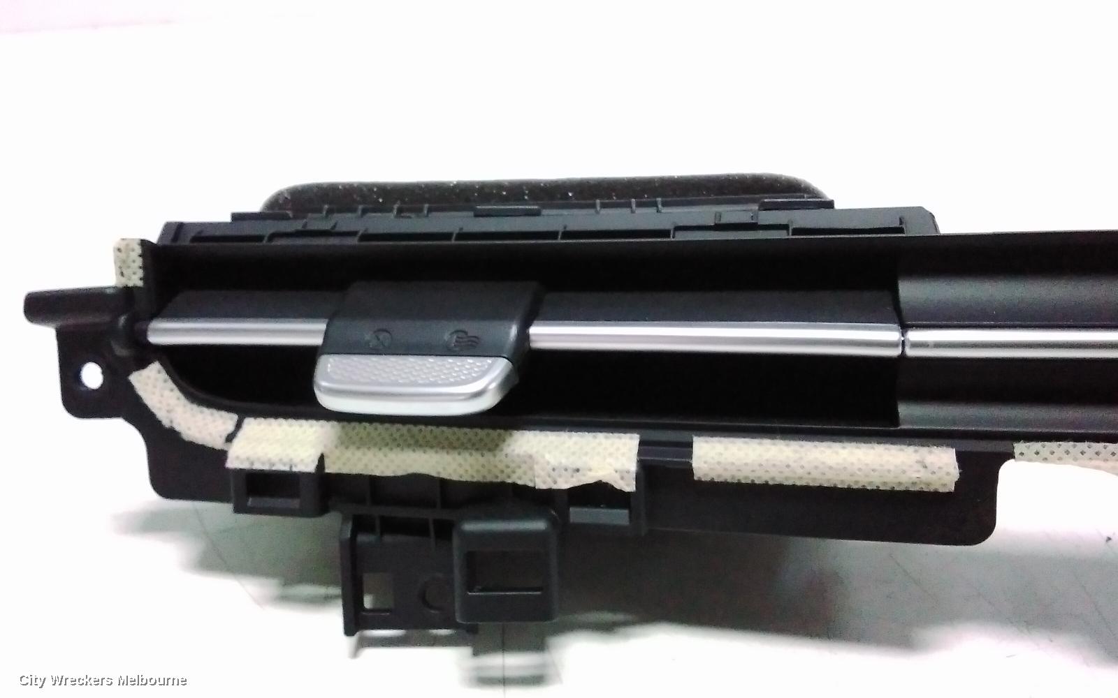 KIA CARNIVAL/GRAND CARNIVAL, KA4, 10/2020 ONWARDS, CENTRE AIRVENT WITH LEFT AIRVENT  : 117843
