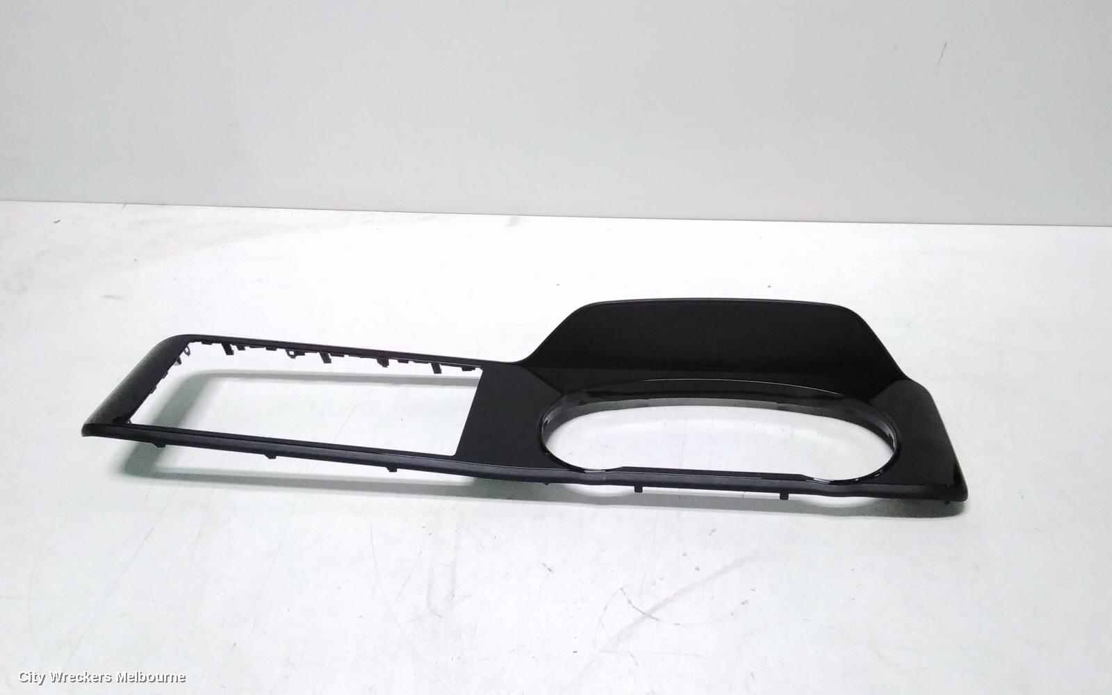 KIA CARNIVAL/GRAND CARNIVAL, KA4, 10/2020 ONWARDS, FACIA (RADIO SUROUND TRIM ): 117847