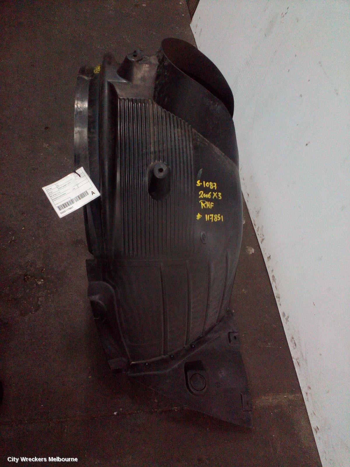 BMW X3 RIGHT GUARD LINER, E83, 09/2006 - 11/2010