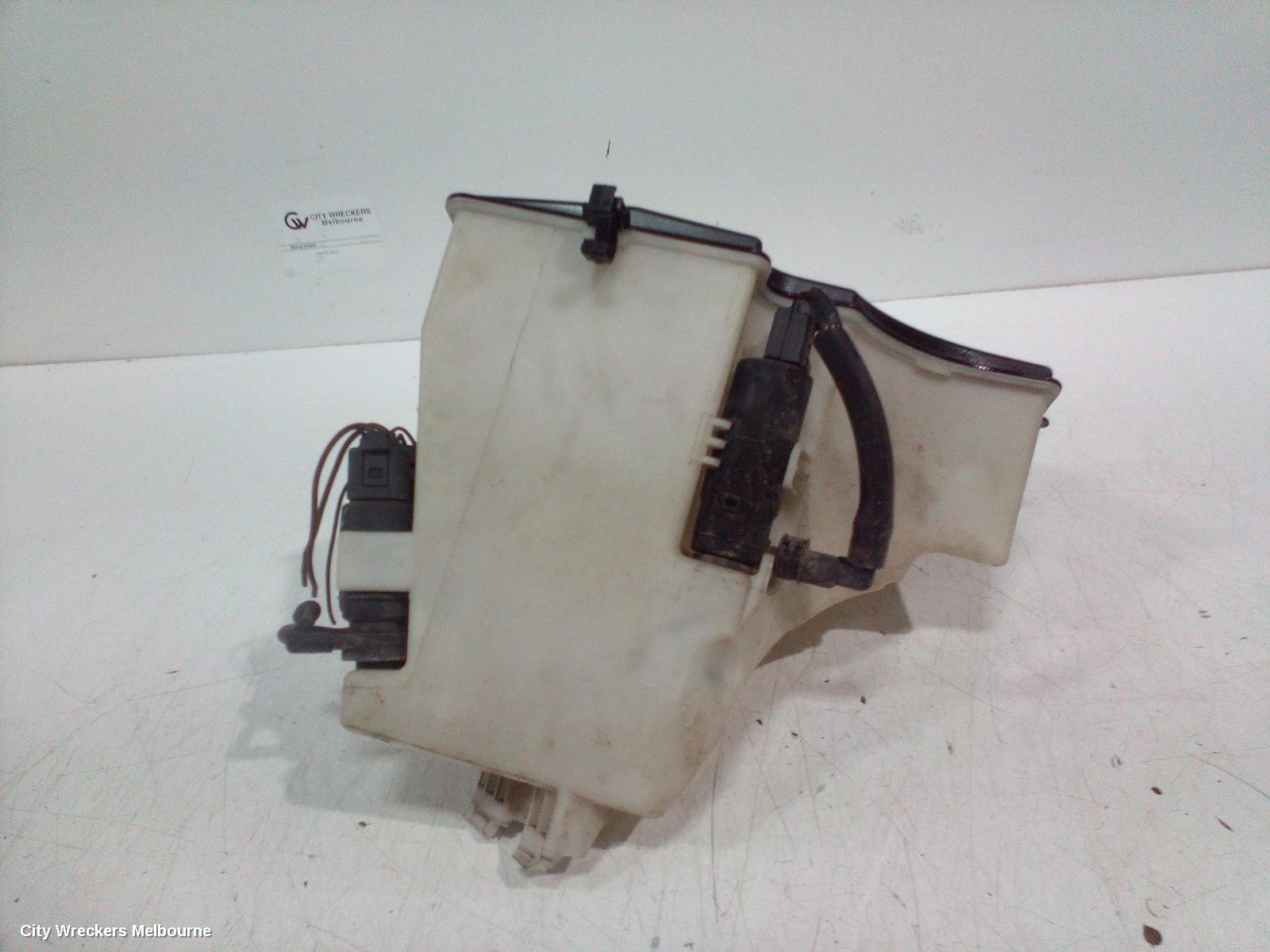 BMW X3 WASHER BOTTLE, W/ H/LAMP WASHER TYPE, E83, 06/2004 - 02/2011