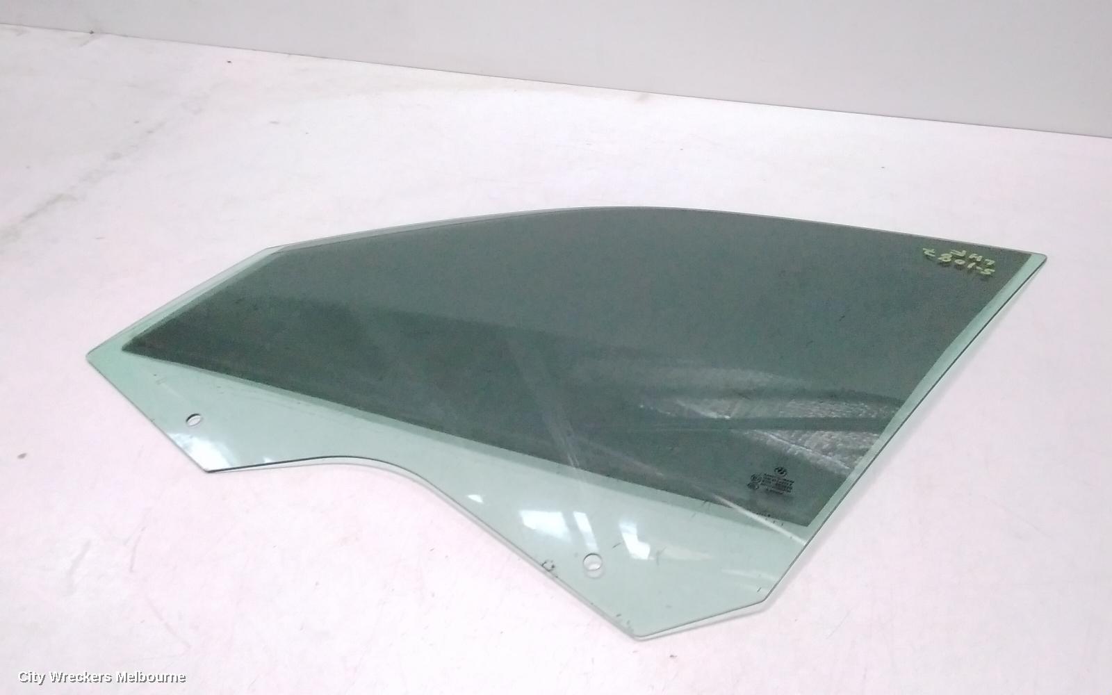 BMW X3 LEFT FRONT DOOR WINDOW, E83, 06/2004 - 11/2010