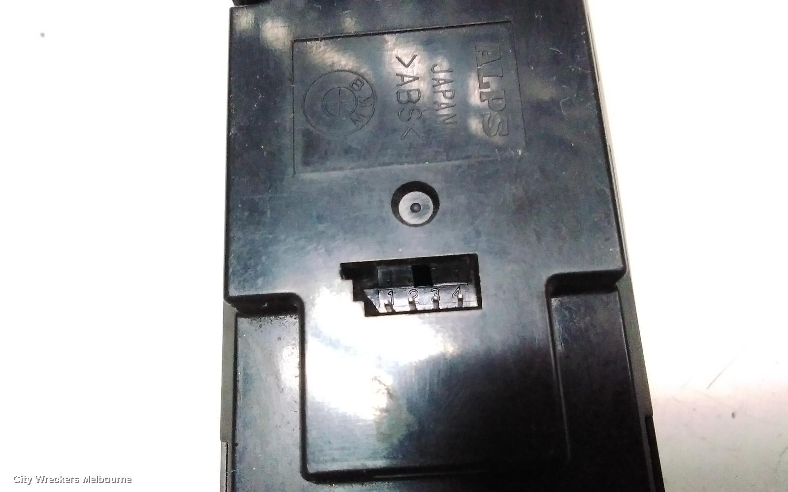 BMW X3 PWR DR WIND SWITCH, RH FRONT (MASTER SWITCH), E83, 06/2004 - 11/2010