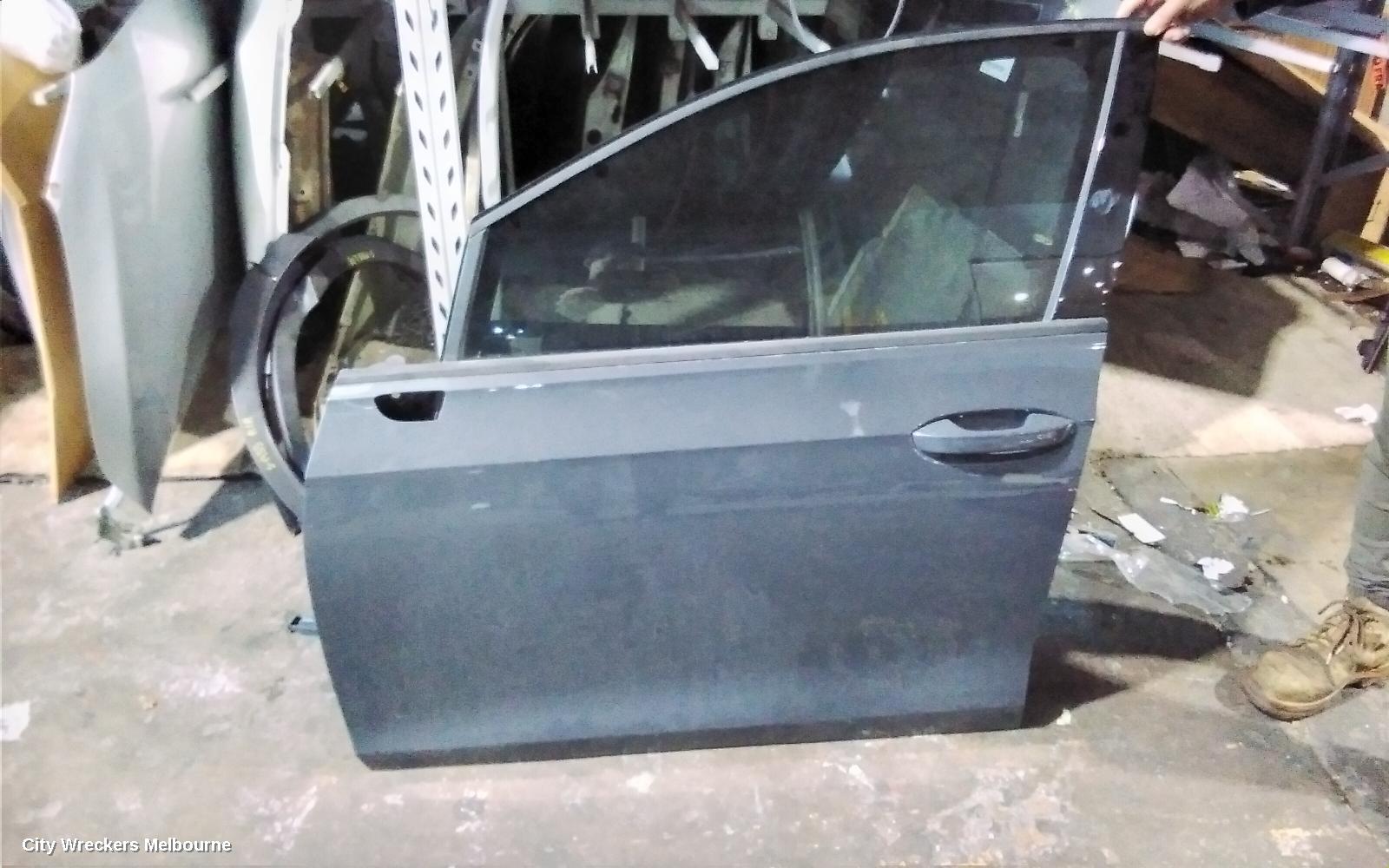 VOLKSWAGEN GOLF LEFT FRONT DOOR, GEN 8, 09/2020 ONWARDS