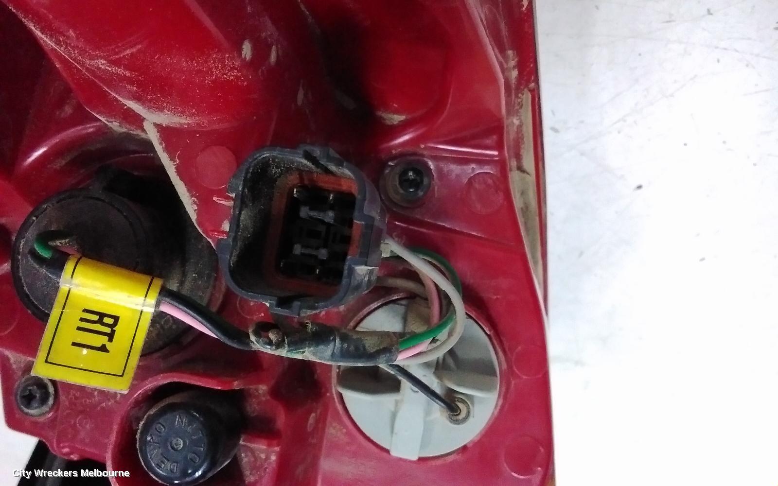 HYUNDAI TUCSON LEFT TAILLIGHT, IN BODY, TL, KOREAN BUILT (VIN KMHJ), NON LED TYPE, 07/2015 - 06/2018