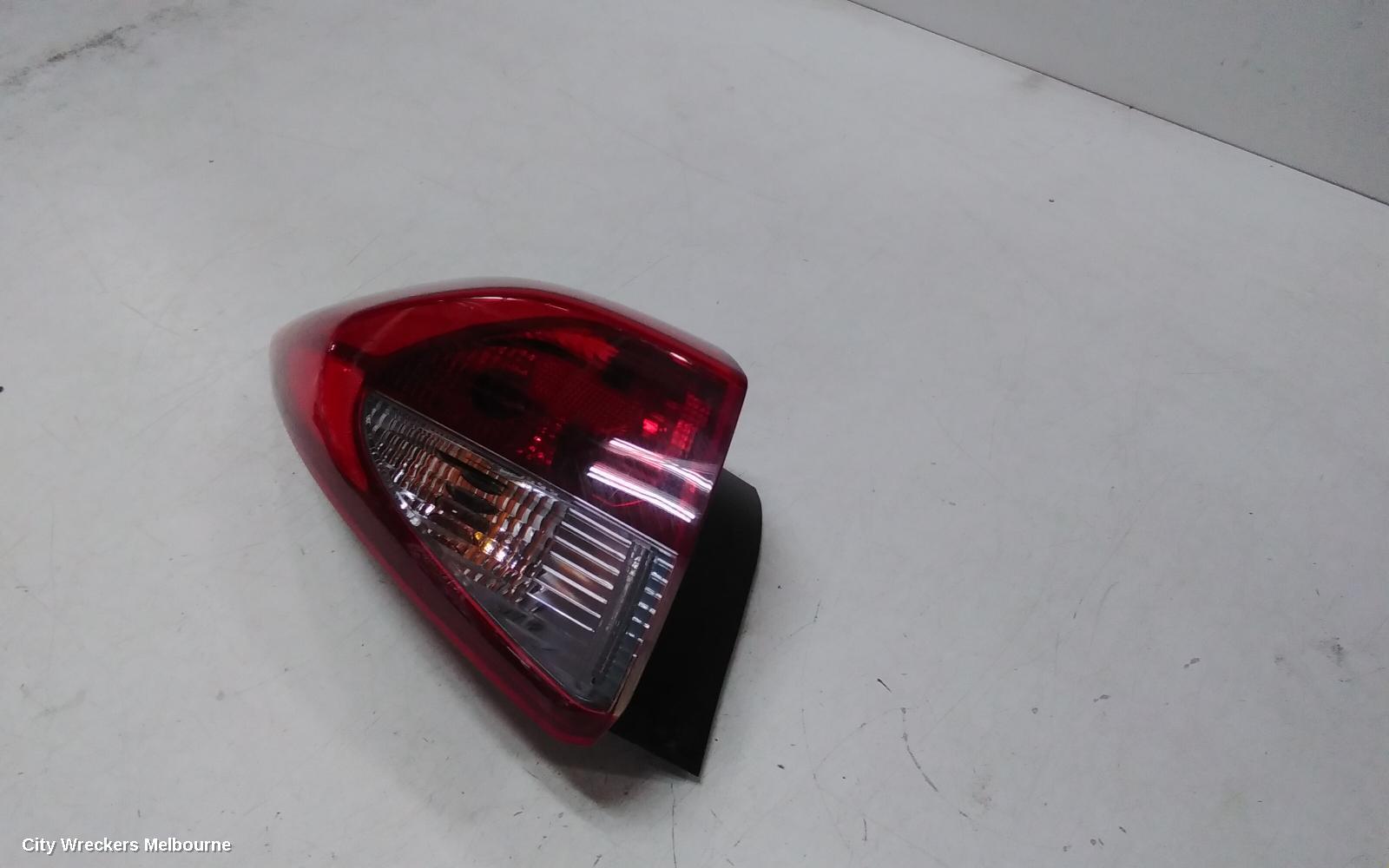 HYUNDAI TUCSON LEFT TAILLIGHT, IN BODY, TL, KOREAN BUILT (VIN KMHJ), NON LED TYPE, 07/2015 - 06/2018