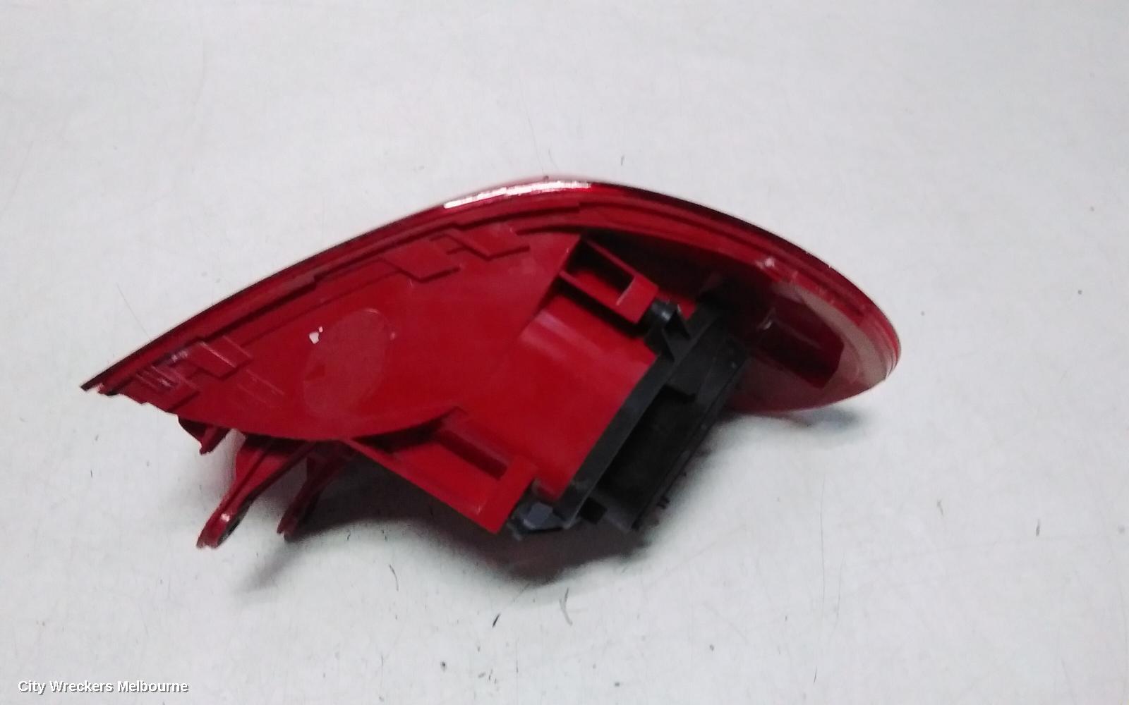 VOLKSWAGEN TIGUAN RIGHT TAILLIGHT, 5N, 07/2011 - 08/2016