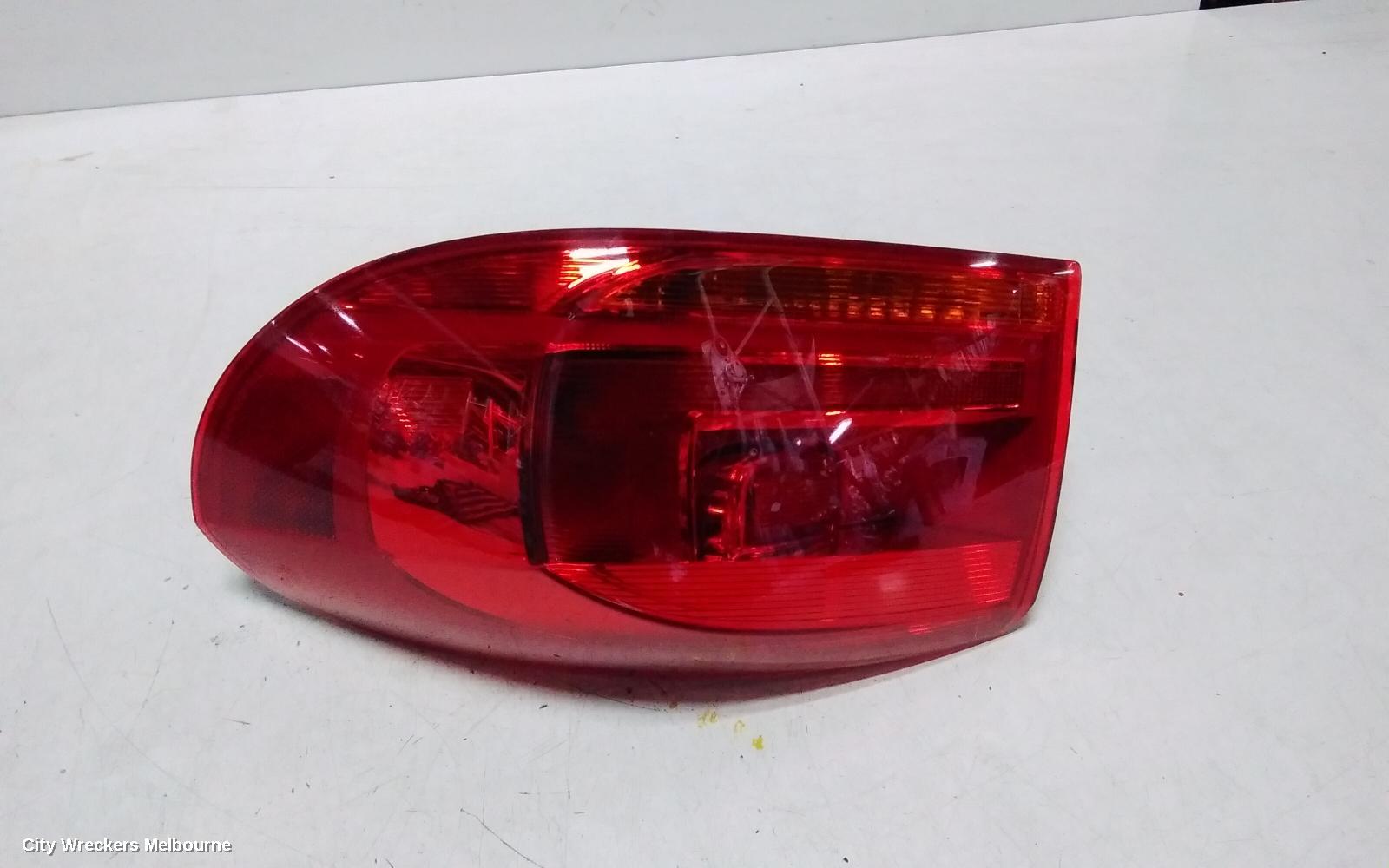 VOLKSWAGEN TIGUAN RIGHT TAILLIGHT, 5N, 07/2011 - 08/2016