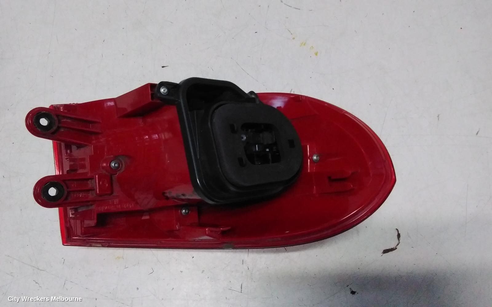 VOLKSWAGEN TIGUAN RIGHT TAILLIGHT, 5N, 07/2011 - 08/2016