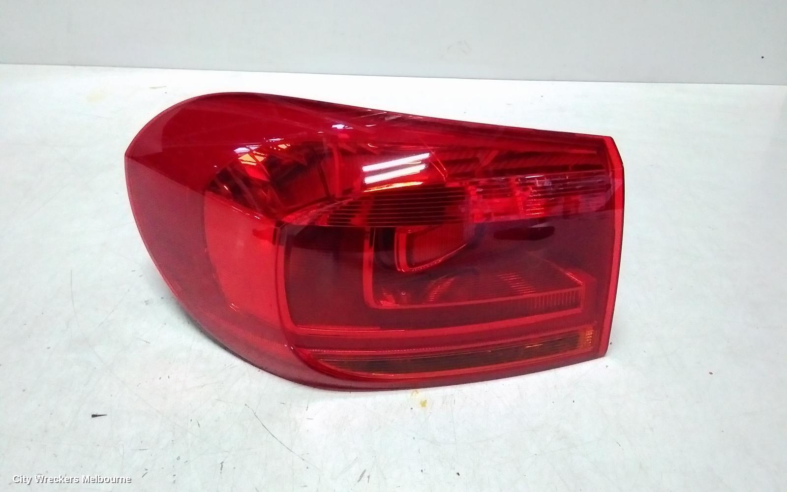 VOLKSWAGEN TIGUAN LEFT TAILLIGHT, 5N, 07/2011 - 08/2016