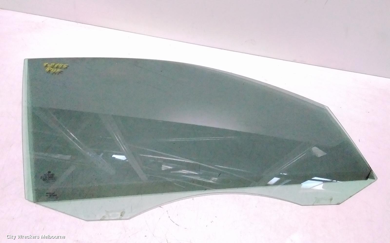 VOLKSWAGEN TIGUAN RIGHT FRONT DOOR WINDOW, 5N, 05/2008 - 08/2016