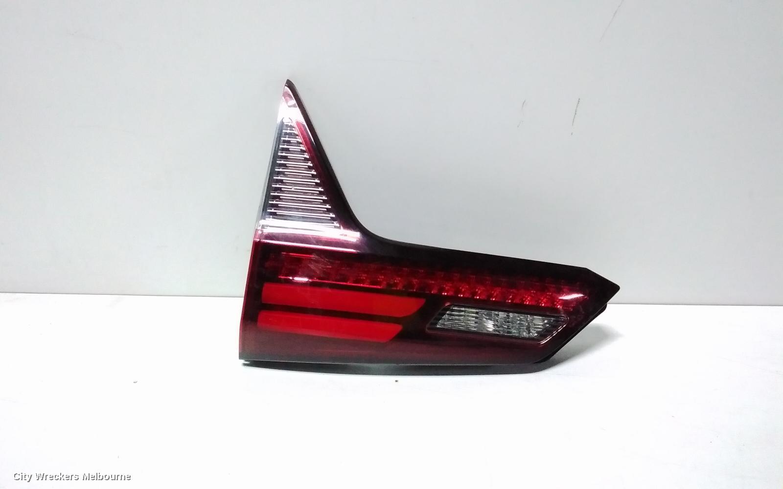 HONDA HRV REAR GARNISH, TAILGATE LAMP (RH SIDE), RU5, VTI-S/VTI-LX/RS, LED, OPTICAL GUIDE TYPE, 07/2018 - 10/2021