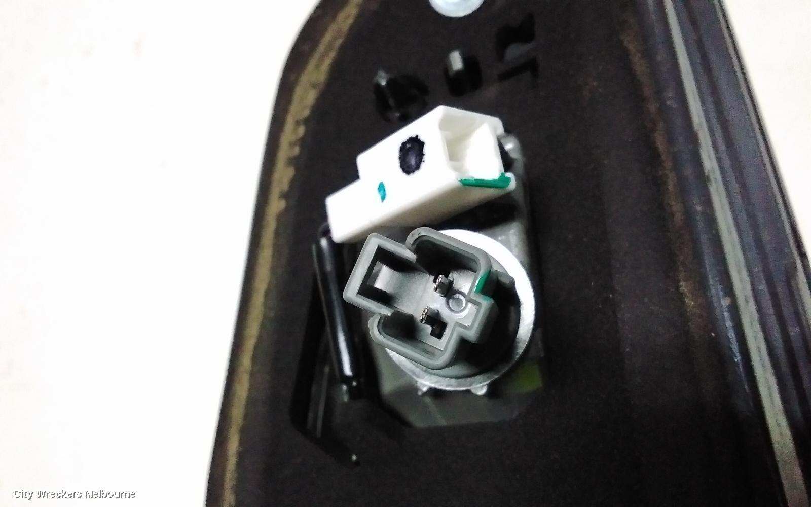 HONDA HRV REAR GARNISH, TAILGATE LAMP (RH SIDE), RU5, VTI-S/VTI-LX/RS, LED, OPTICAL GUIDE TYPE, 07/2018 - 10/2021
