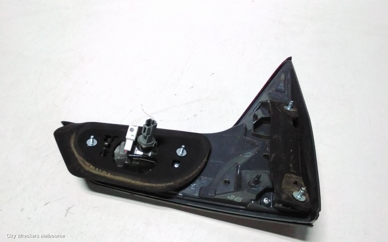 HONDA HRV REAR GARNISH, TAILGATE LAMP (RH SIDE), RU5, VTI-S/VTI-LX/RS, LED, OPTICAL GUIDE TYPE, 07/2018 - 10/2021