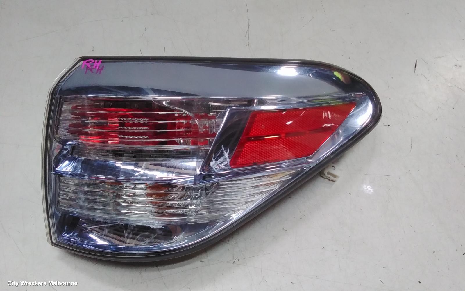 LEXUS RX SERIES RIGHT TAILLIGHT, GYLI5R, RX450H, IN BODY, 12/2008 - 05/2012