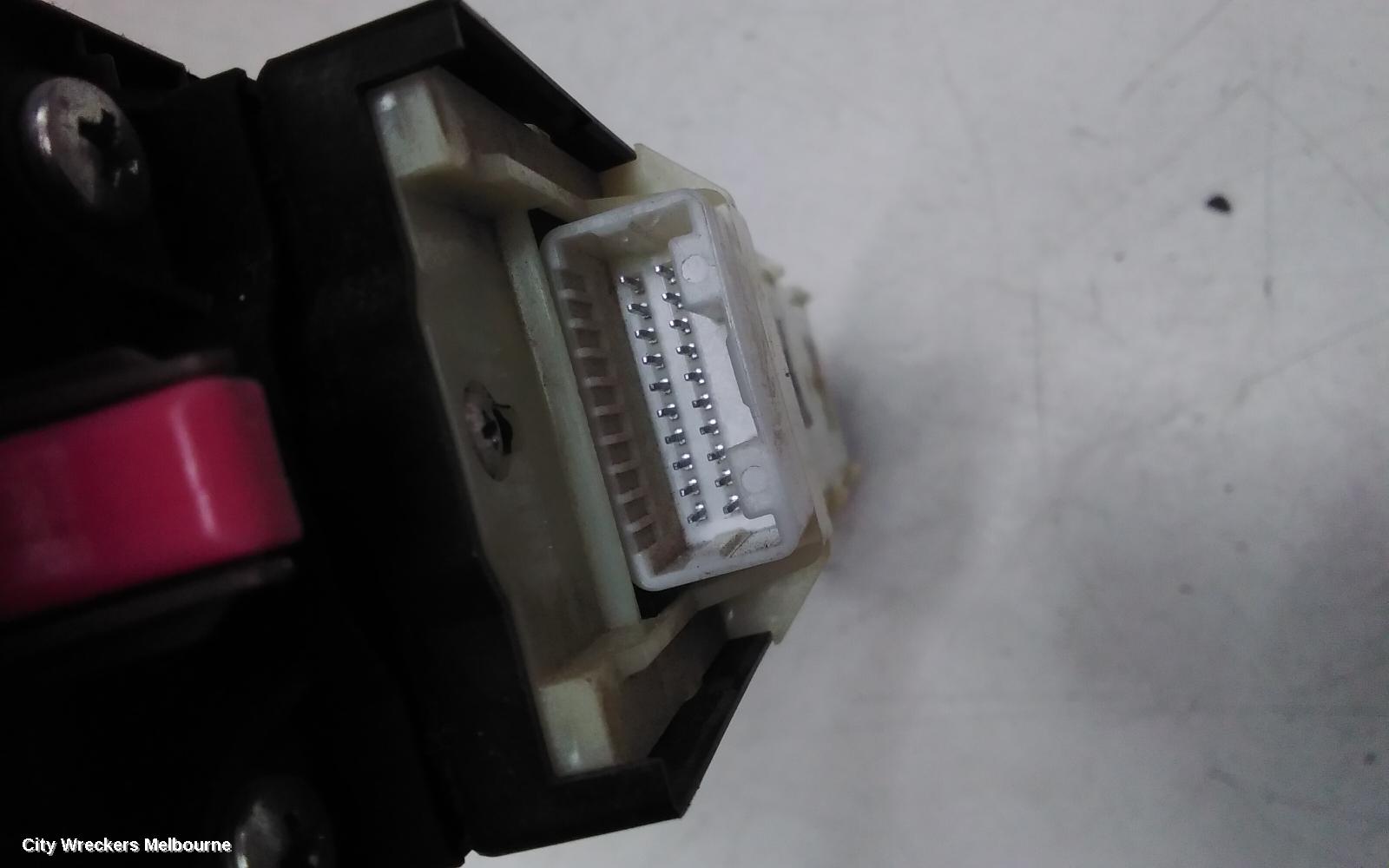LEXUS RX SERIES PWR DR WIND SWITCH, RH FRONT (MASTER SWITCH), AL10, 12/2008 - 08/2015