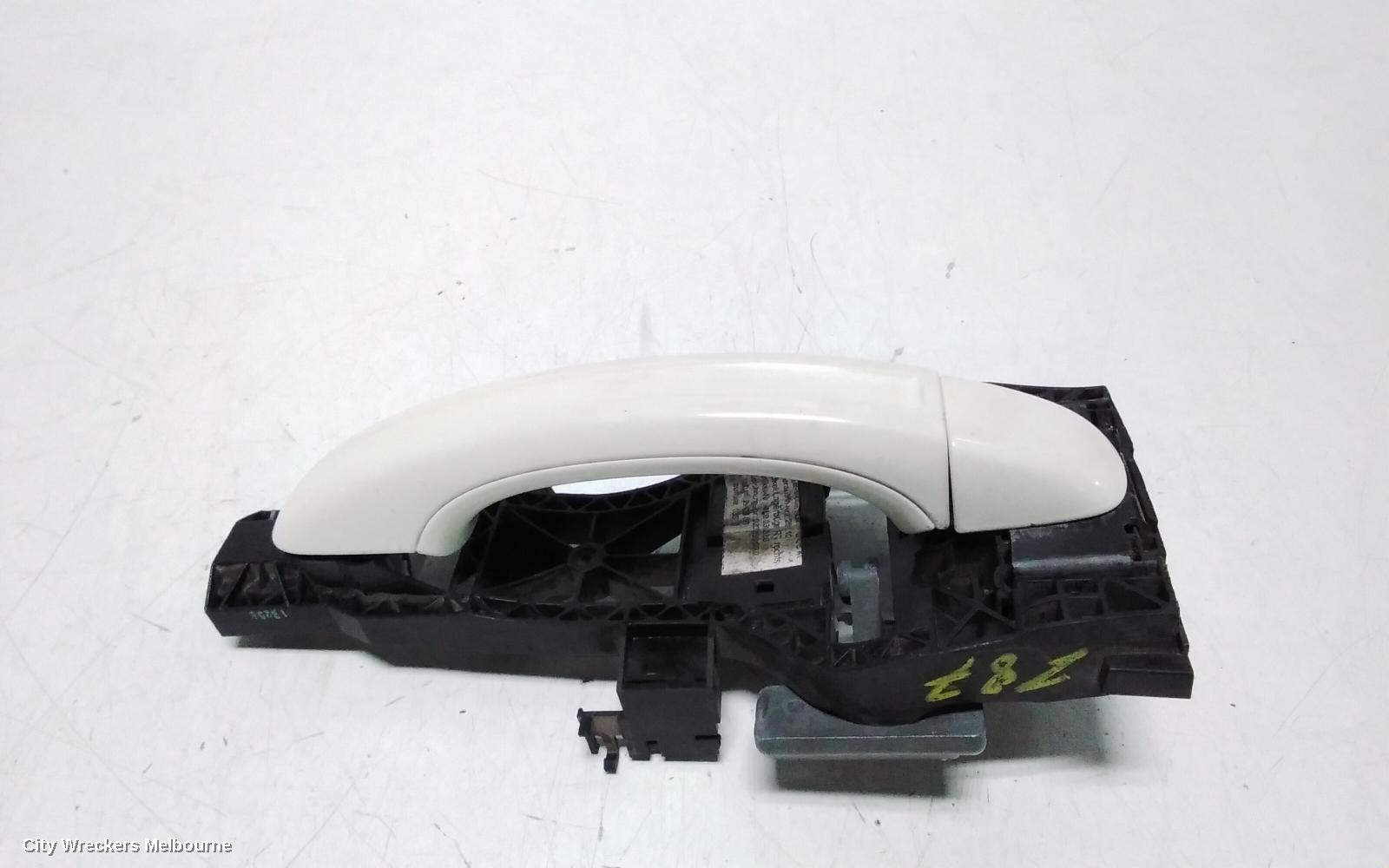 AUDI Q7 DOOR HANDLE, 4L, RH REAR, OUTER, 09/2006 - 08/2015