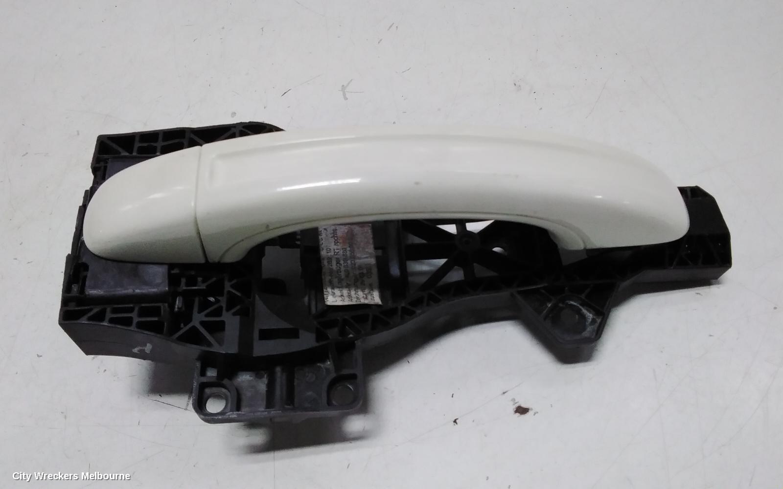 AUDI Q7 DOOR HANDLE, 4L, RH REAR, OUTER, 09/2006 - 08/2015