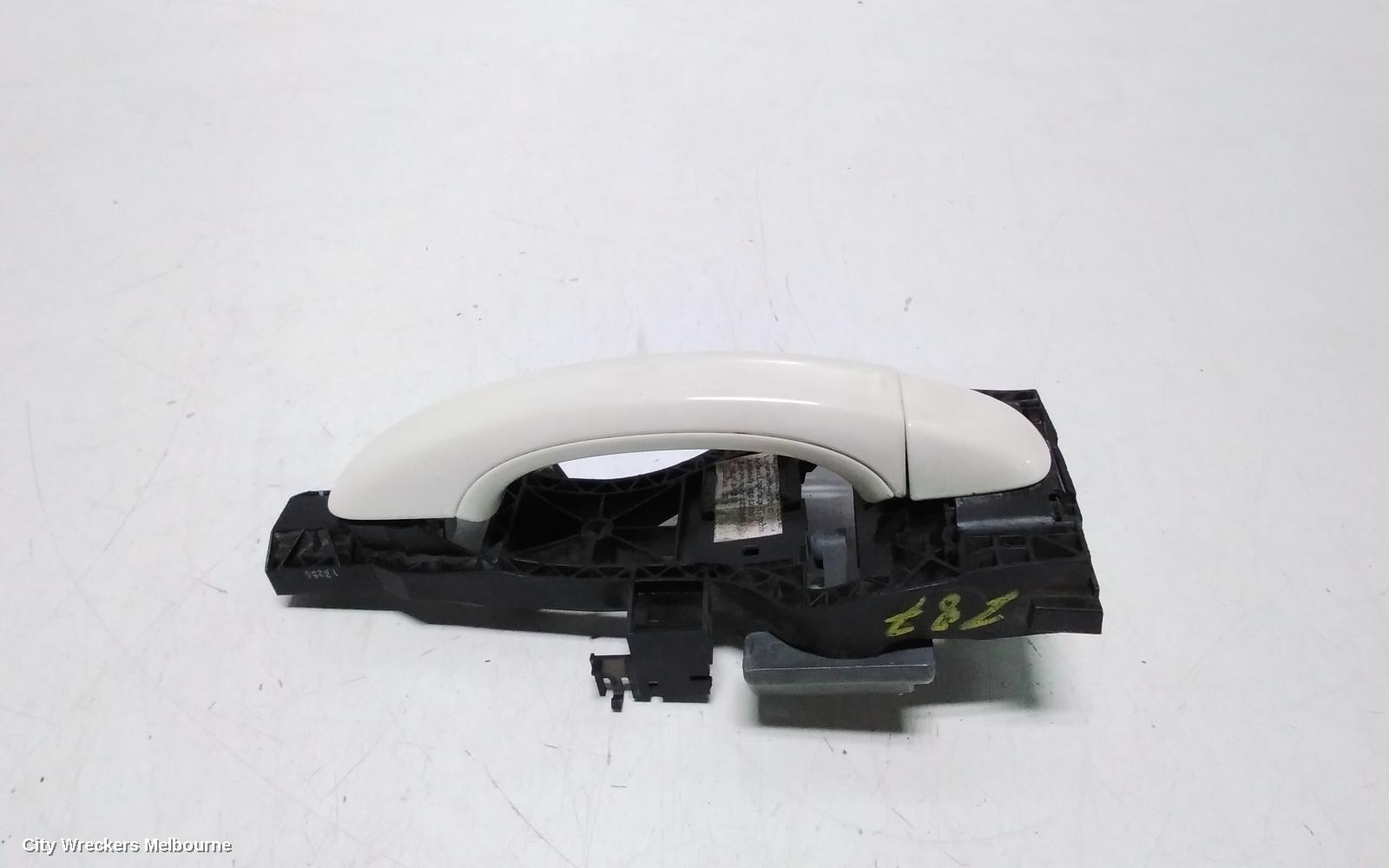 AUDI Q7 DOOR HANDLE, 4L, RH REAR, OUTER, 09/2006 - 08/2015