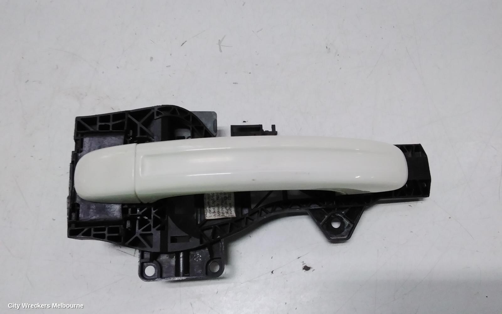 AUDI Q7 DOOR HANDLE, 4L, RH REAR, OUTER, 09/2006 - 08/2015