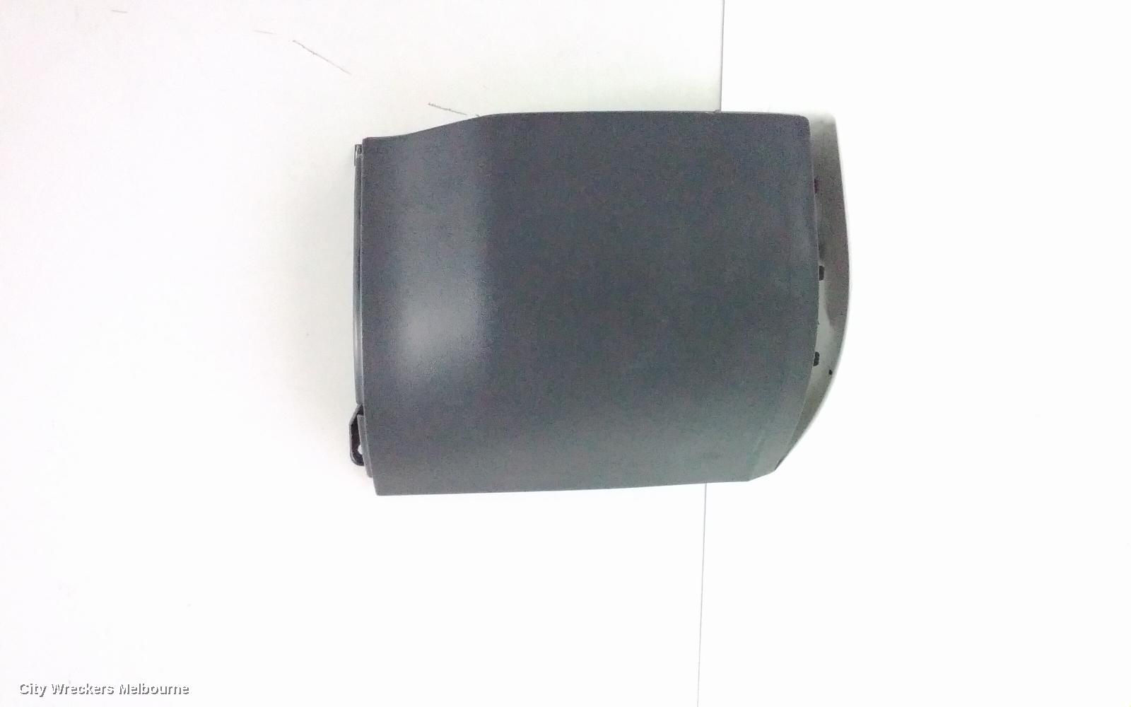 VOLKSWAGEN TRANSPORTER, T5 08/2004 - 02/2010, T5 ~ LHR FILLER PANEL UNDER THE TAILGHT : 117926