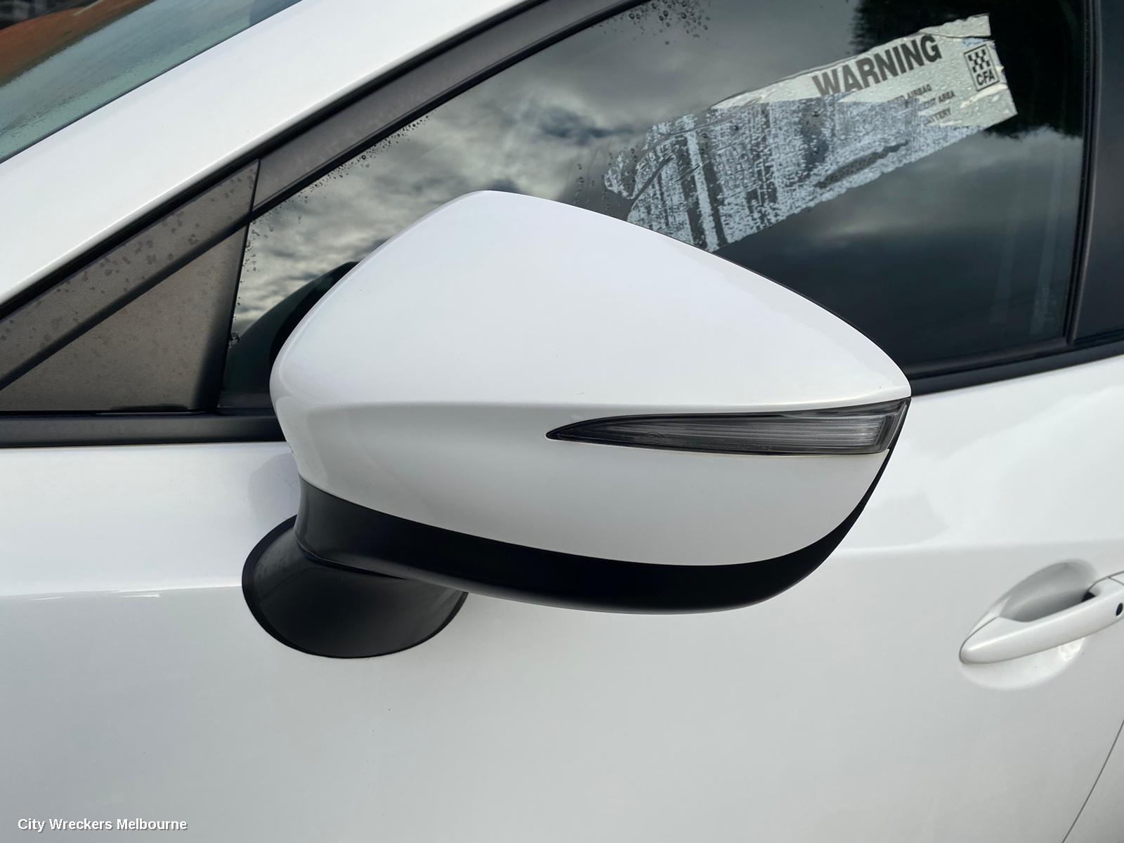 MAZDA CX3 RIGHT FRONT WINDOW REG/MOTOR, DK, 03/2015 - 01/2017