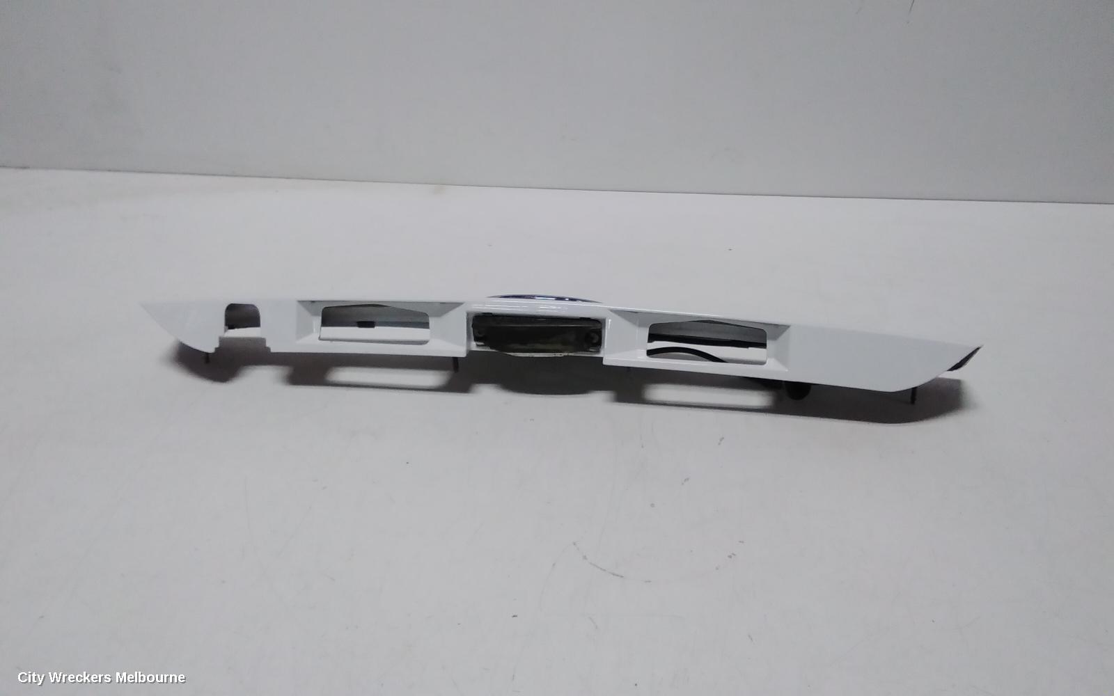 TOYOTA PRIUS REAR GARNISH, ZVW30R, TAILGATE GARNISH (CENTRE), 07/2009 - 12/2015