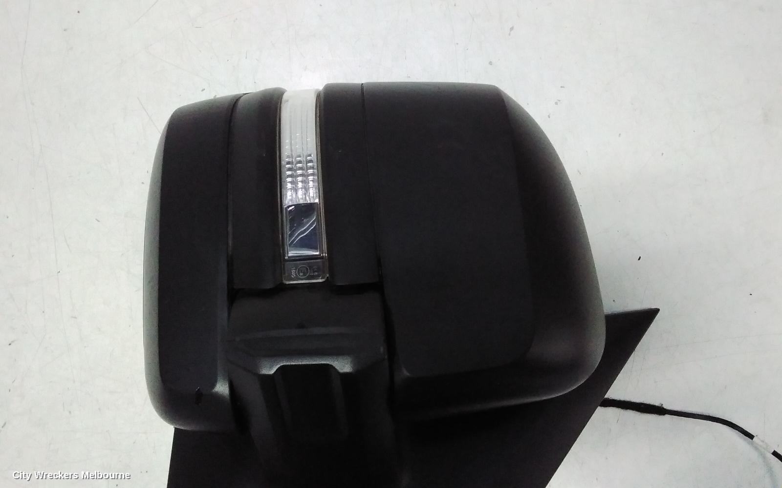 VOLKSWAGEN CRAFTER RIGHT DOOR MIRROR, SY1, NON POWER FOLD TYPE, 08/2017 ONWARDS