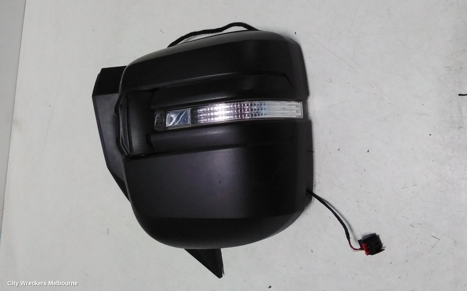 VOLKSWAGEN CRAFTER RIGHT DOOR MIRROR, SY1, NON POWER FOLD TYPE, 08/2017 ONWARDS