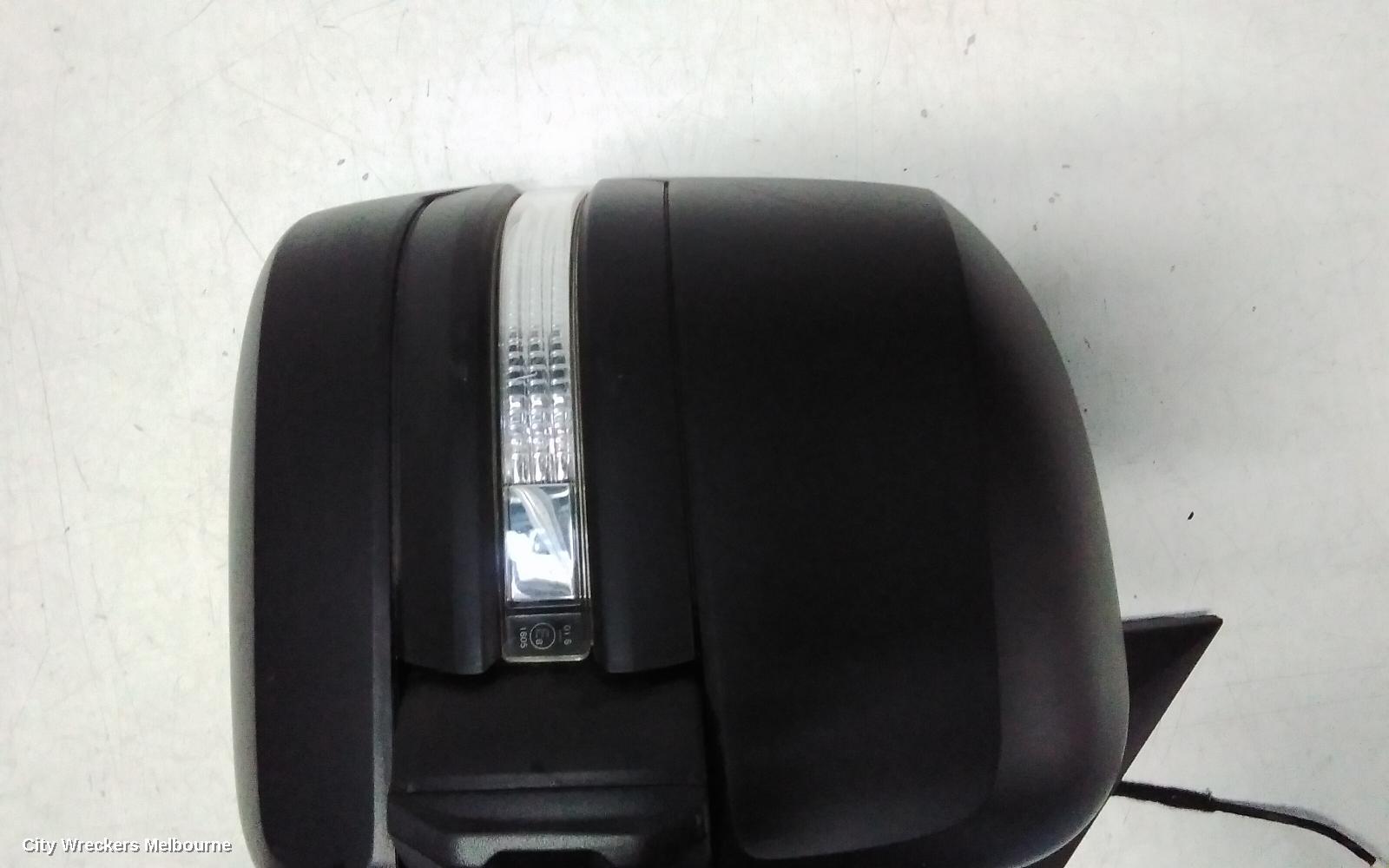 VOLKSWAGEN CRAFTER RIGHT DOOR MIRROR, SY1, NON POWER FOLD TYPE, 08/2017 ONWARDS